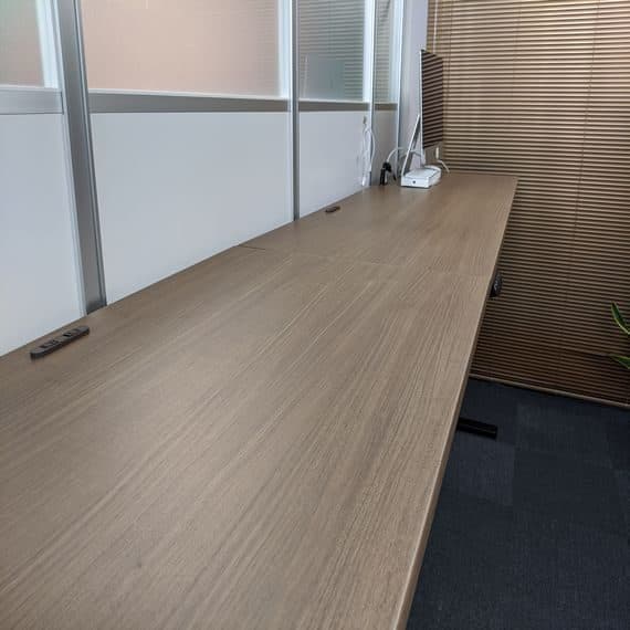 スタンディングテーブル