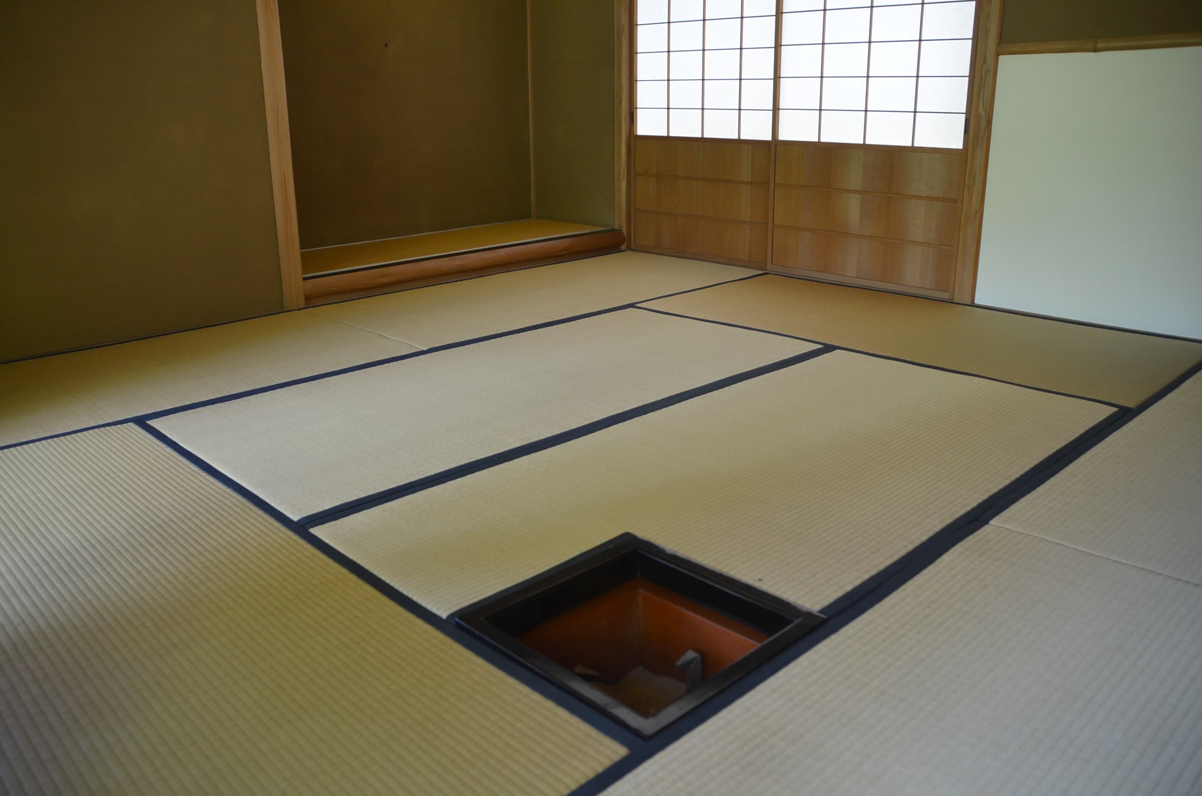 炉壇がございます。