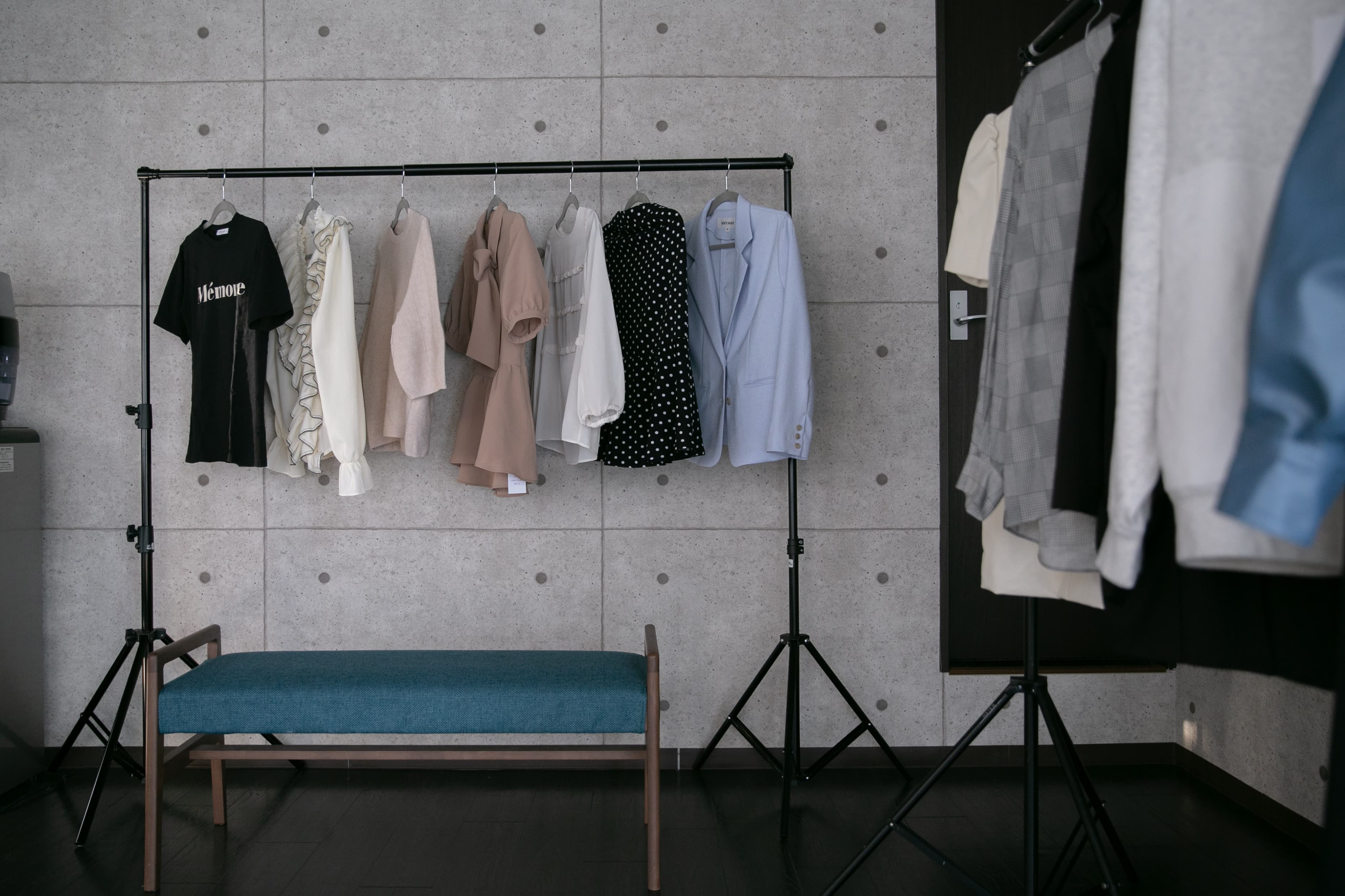 ラック2台 無料-アトリエグラフィア ポップアップスペースの設備の写真