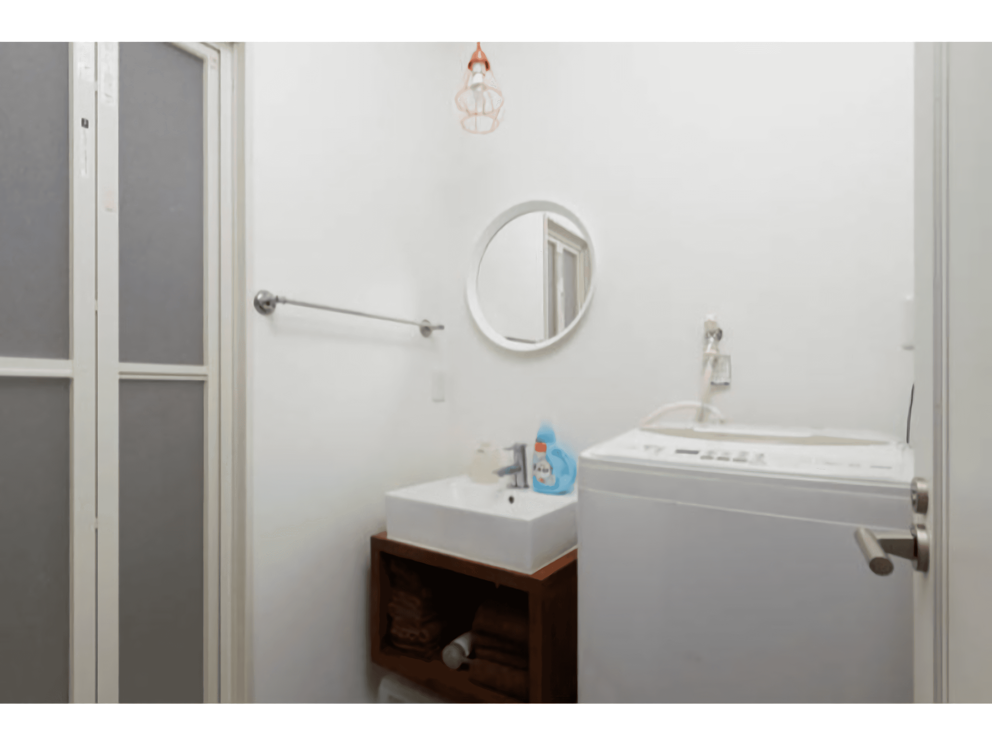 洗濯機、洗面所