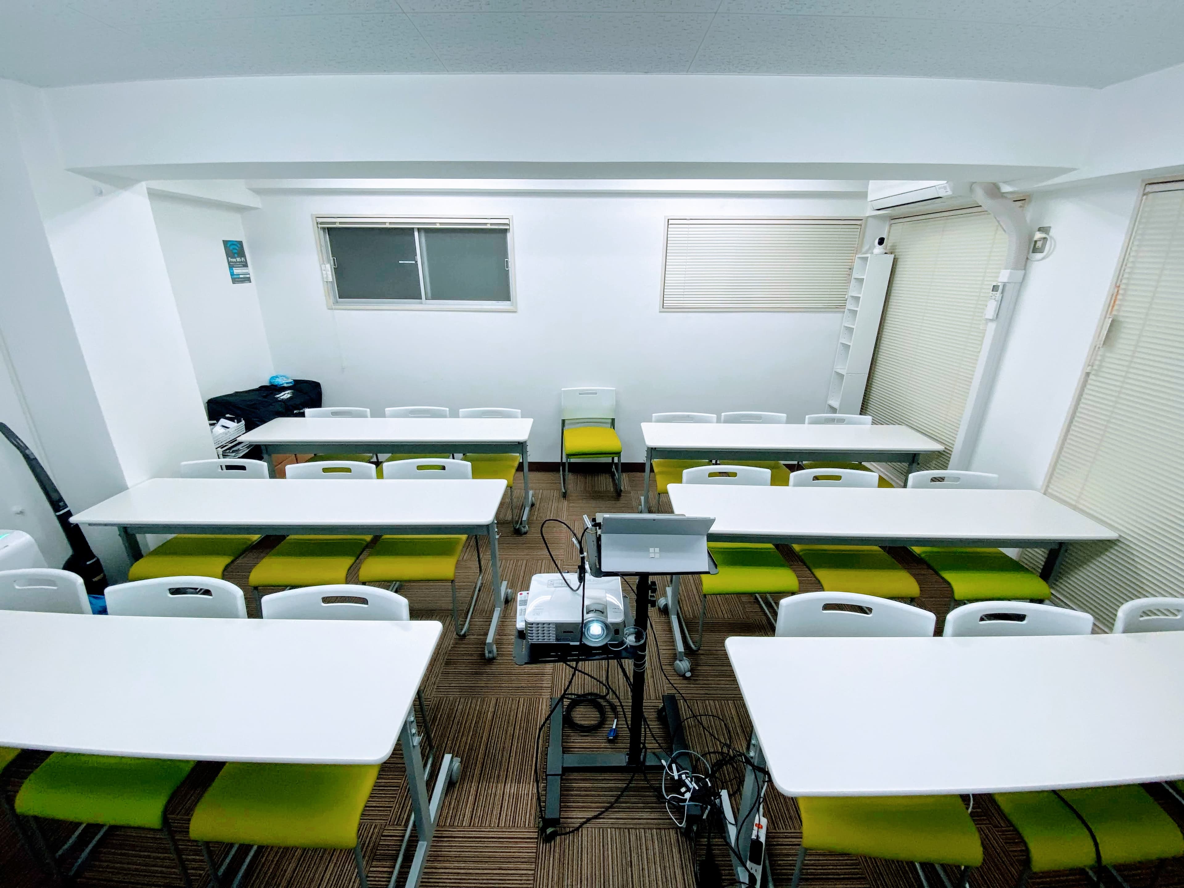 前側からのイメージ