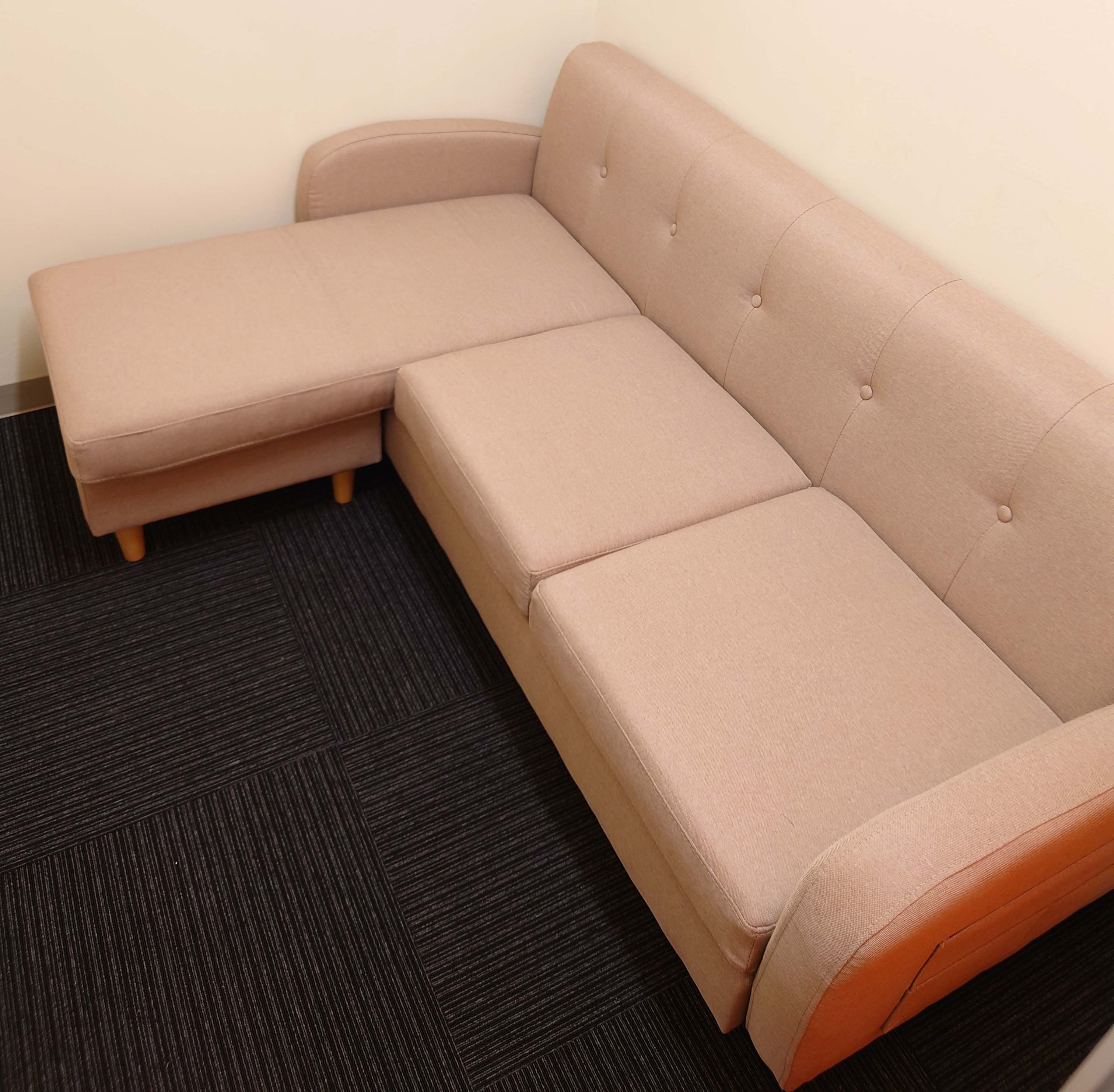 ソファーもございます!