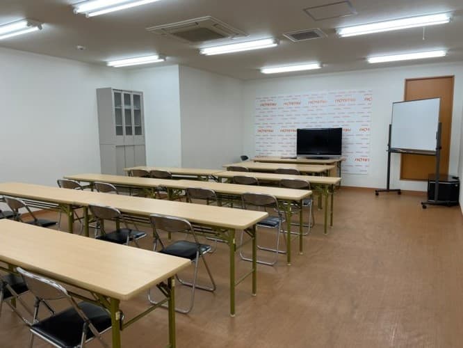 26坪のゆったりした空間で最大収容人数は50名です。