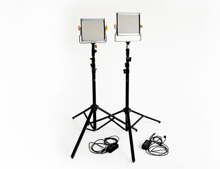 LEDライト 3200K-5600K 2台