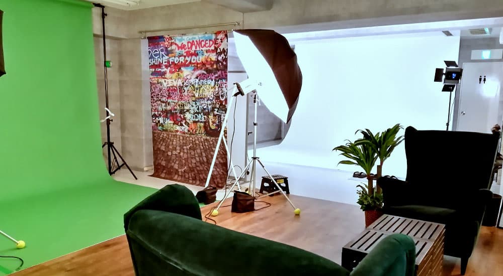 仕切りのない開放的な空間。