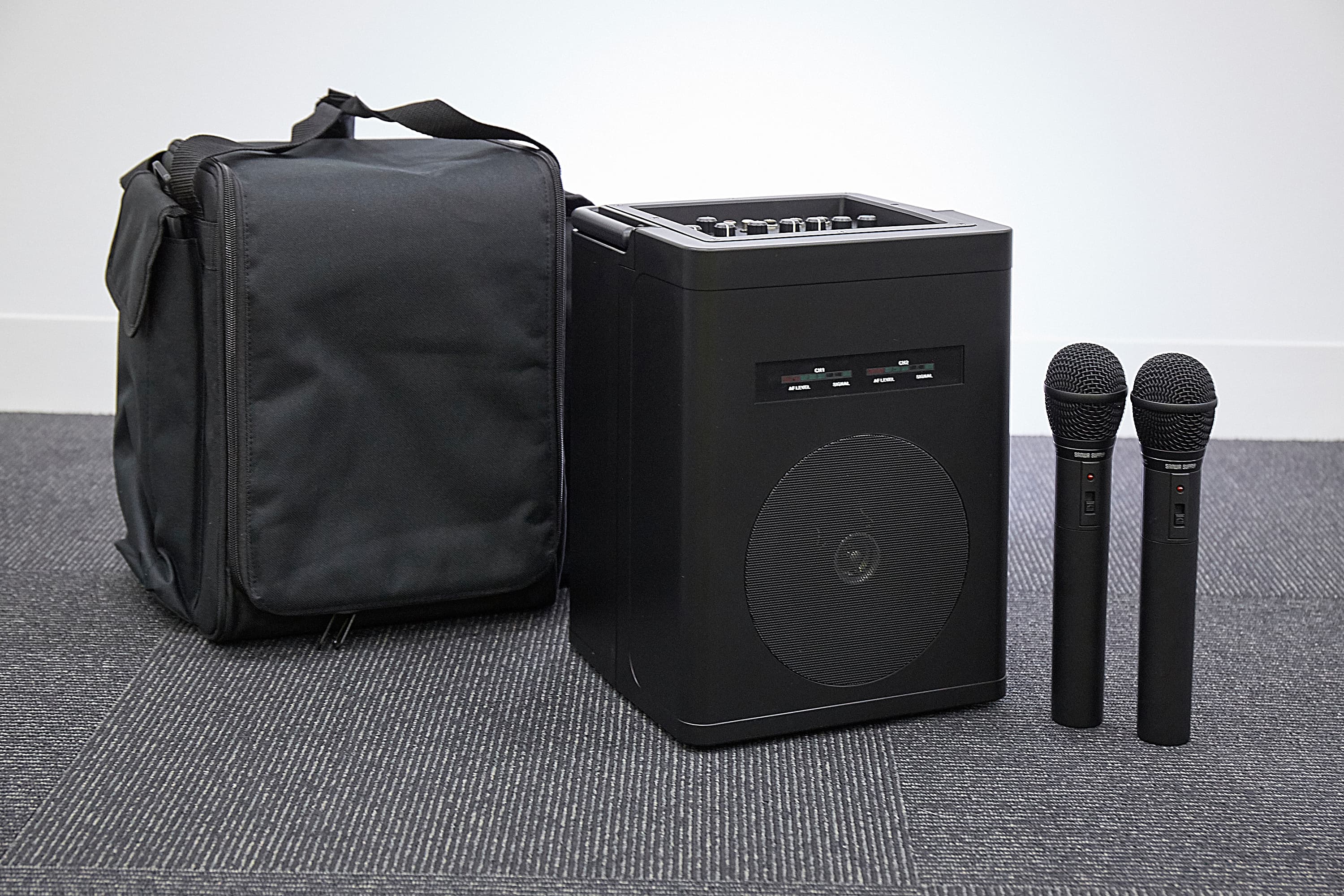 無線マイク - みんなの会議室 神田の写真