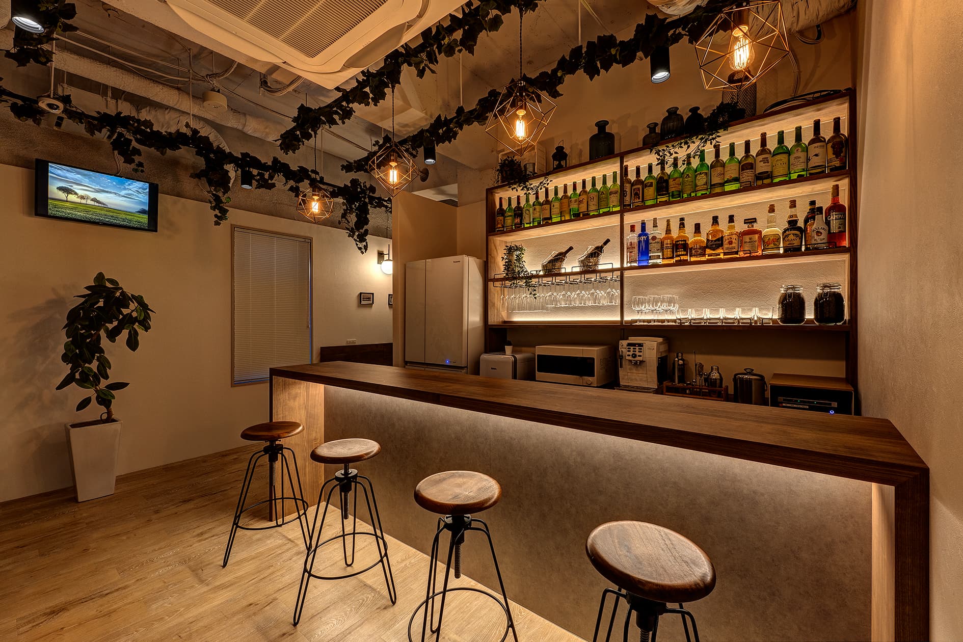 バーカウンター② - SOCIAL SPACE AKASAKAの写真