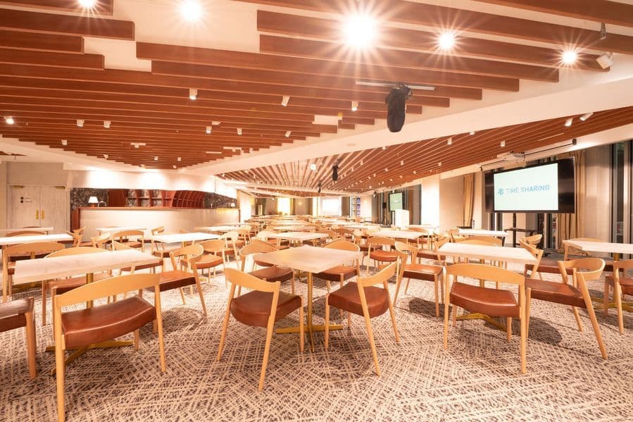 【メインフロア】- グレイドパーク 新宿駅前の写真