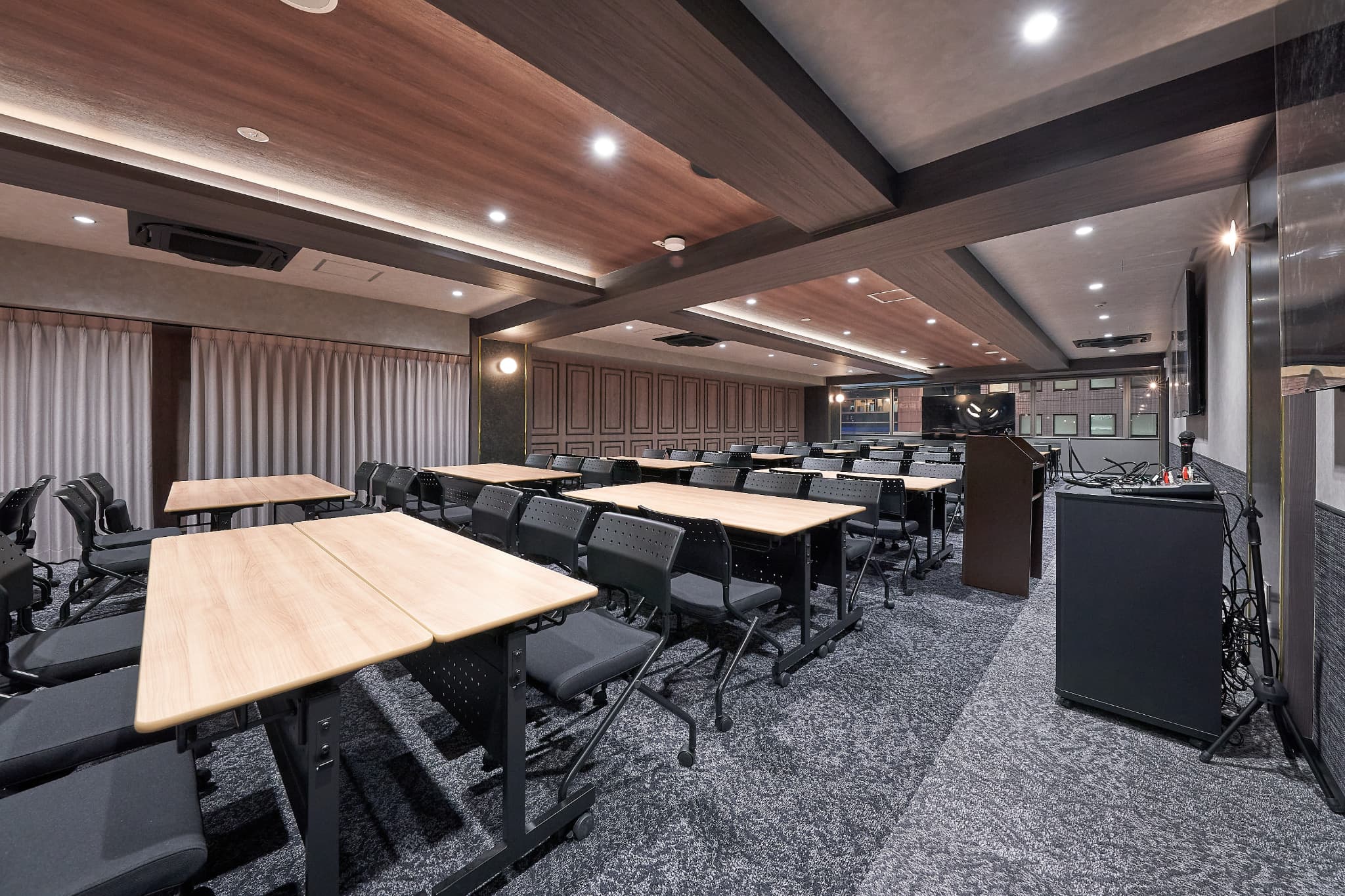 【島型レイアウト】