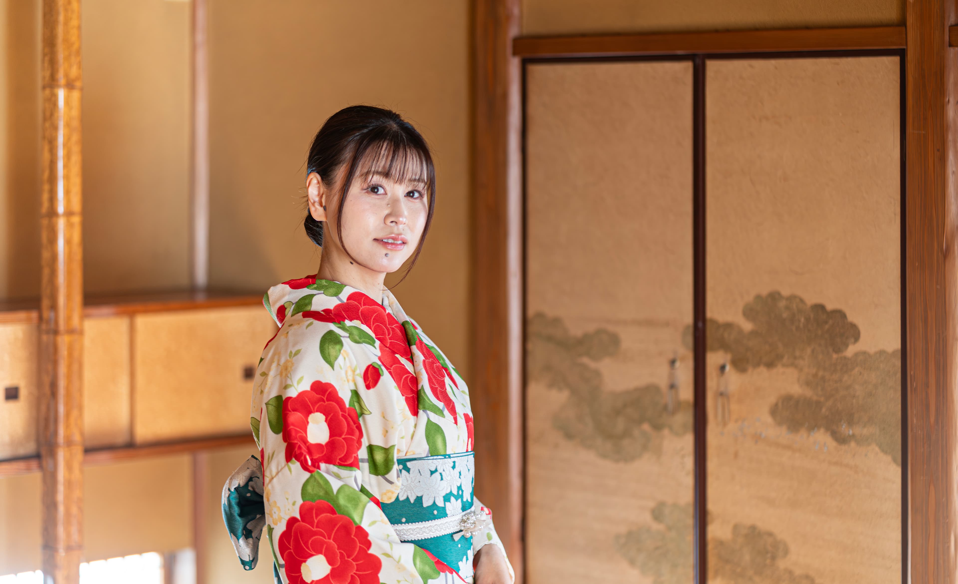 作例 モデル:AiLi 撮影場所:2階和室(8畳)