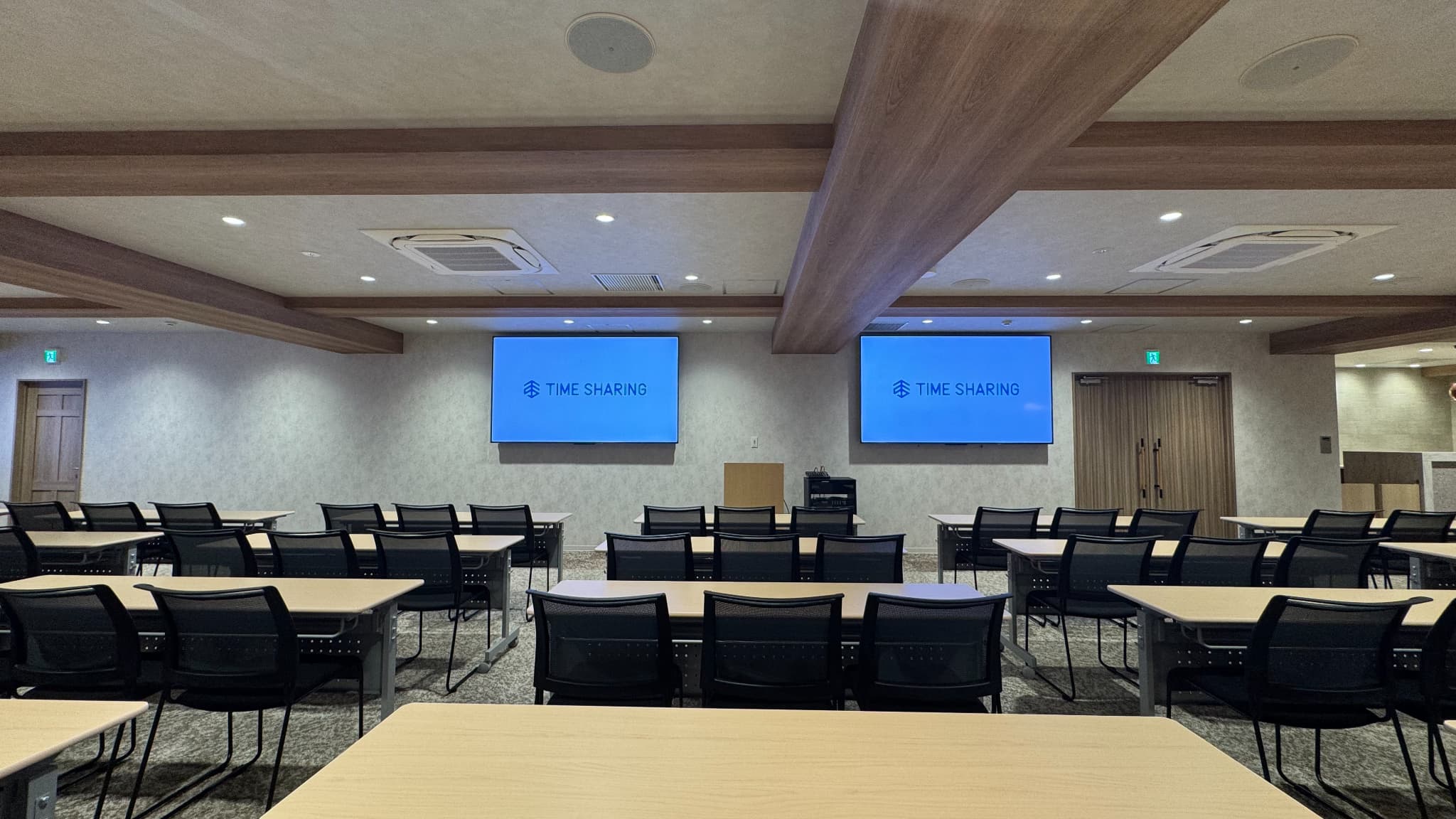 メインフロア_TIME SHARING 新橋駅前4F(銀座口)