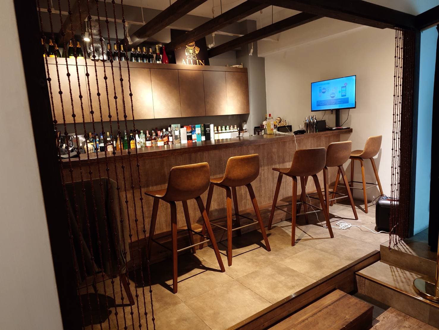 圧巻のBARカウンター