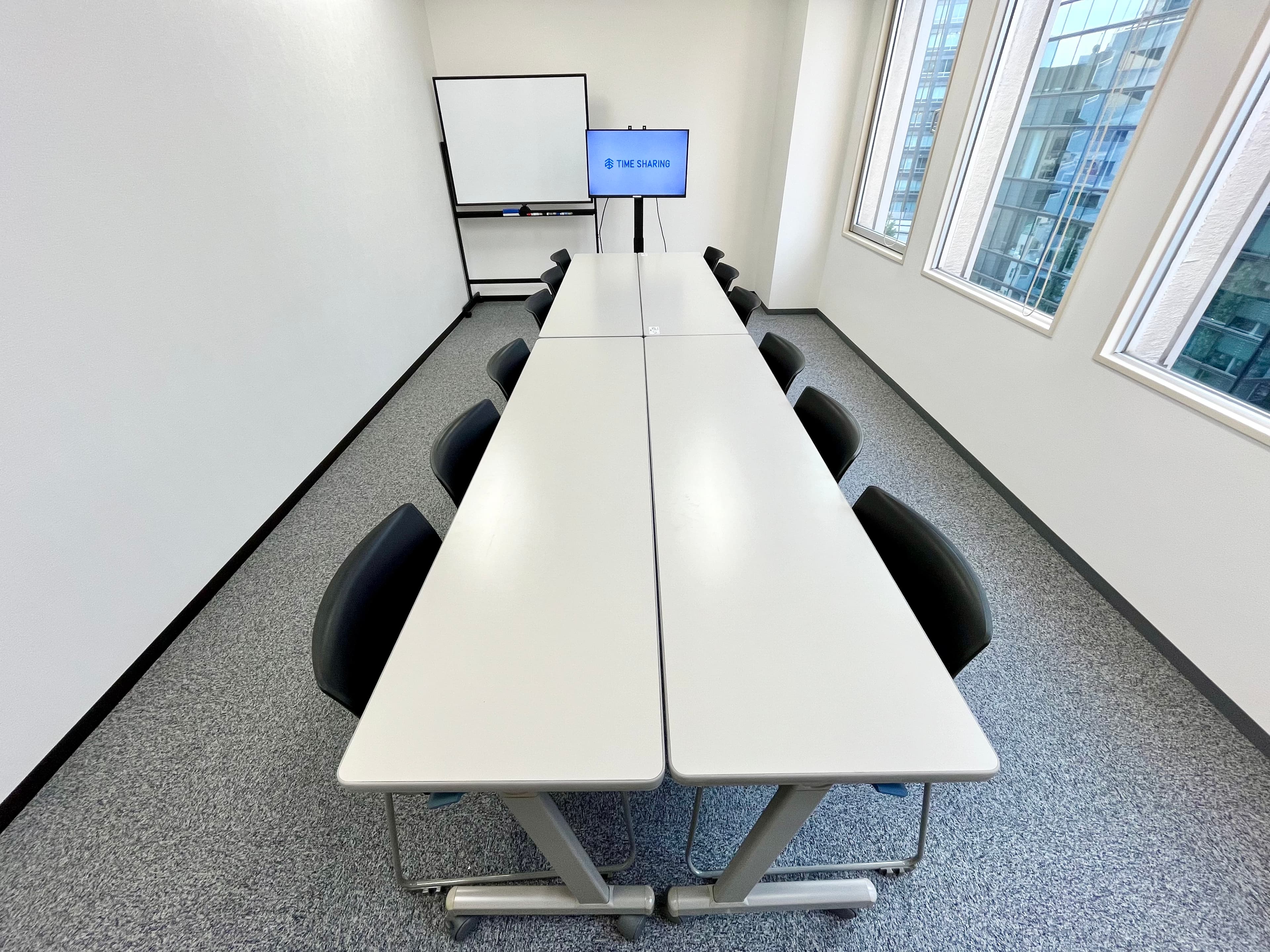 【対面形式で12名着席可能】 - TIME SHARING 京橋 SC新京橋ビル 7Bの写真