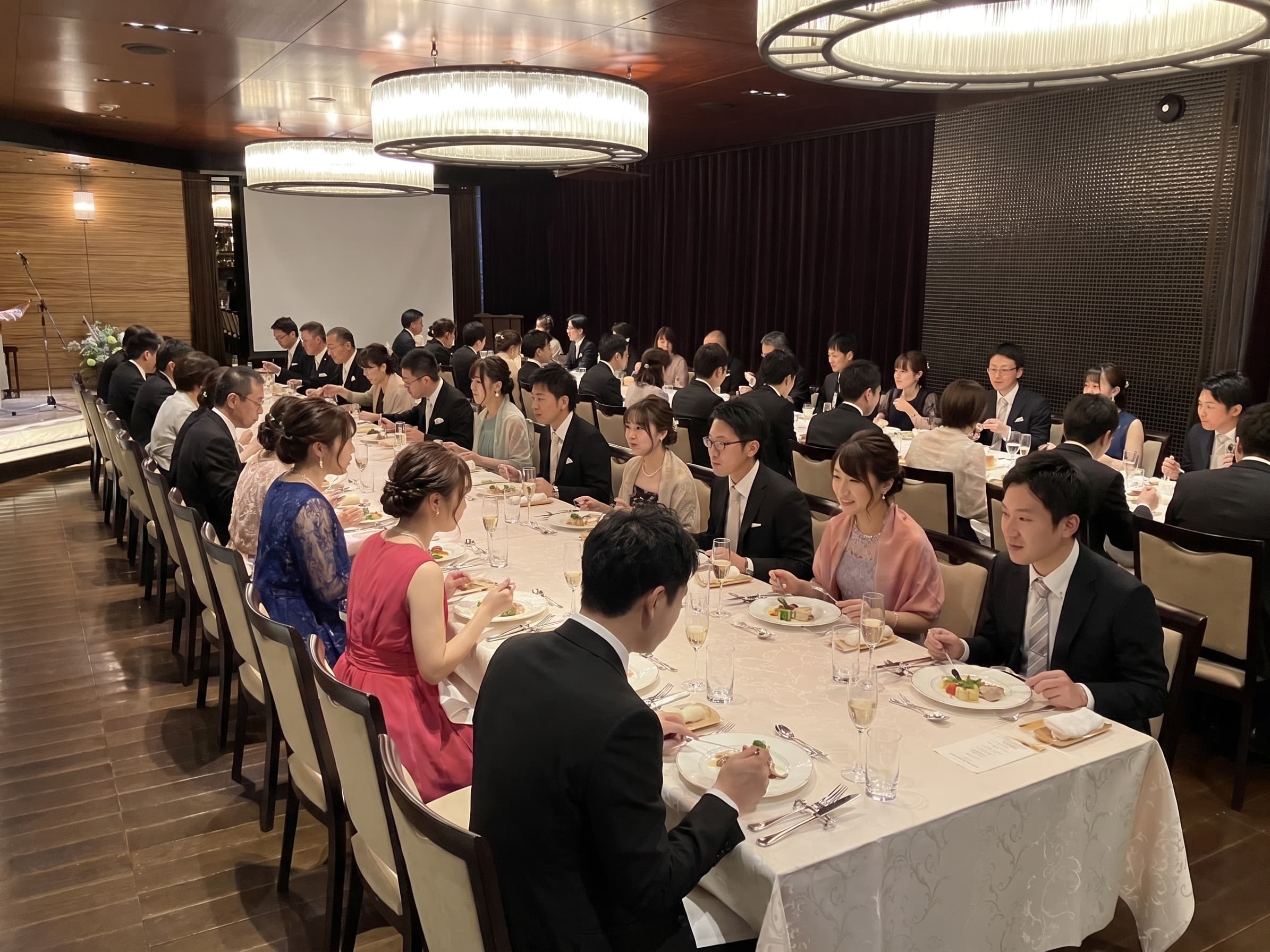 レストランだからこそランチミーティングにもご対応