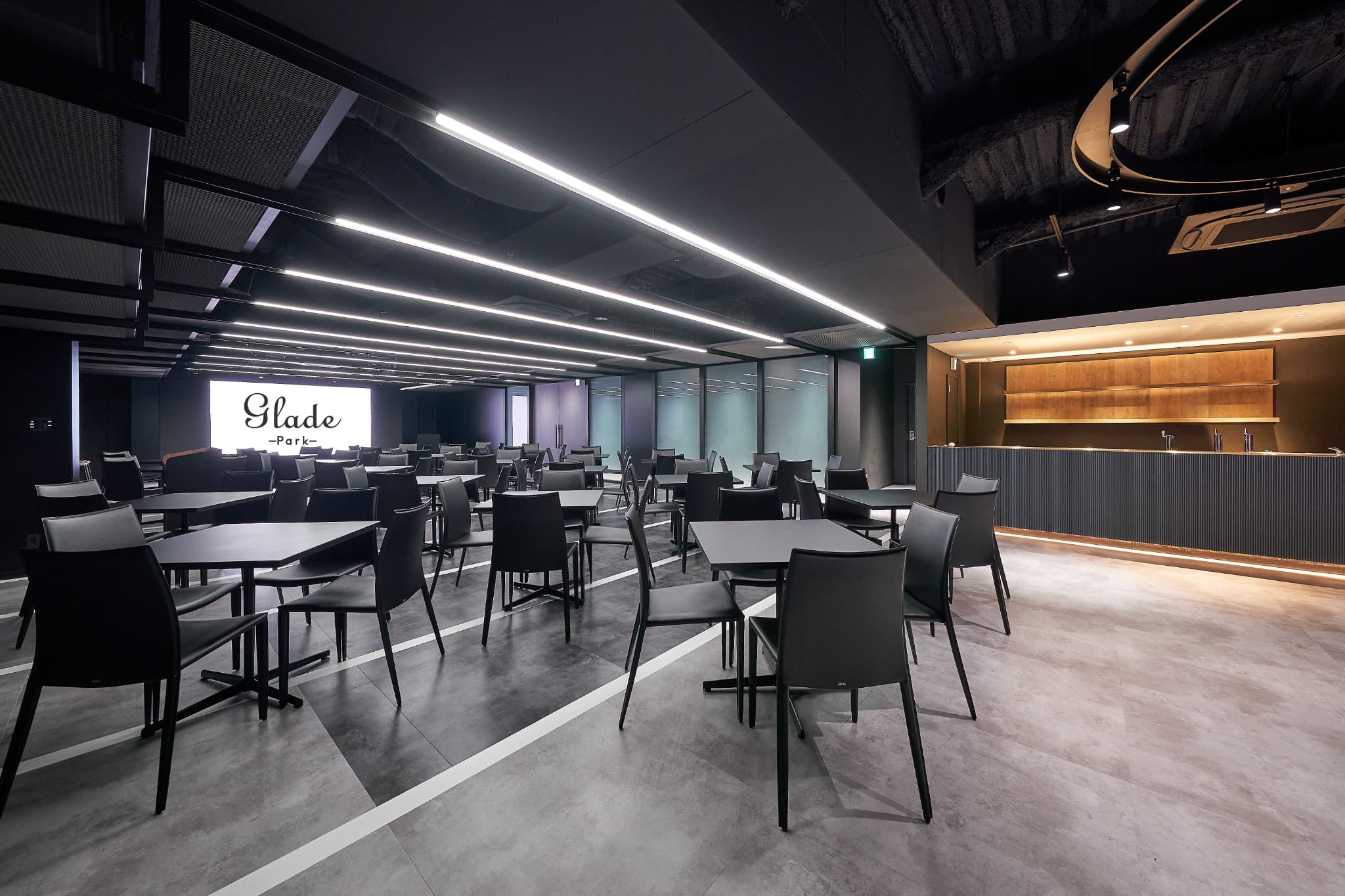 【メインフロア】