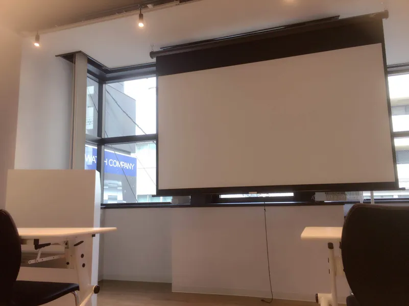 プロジェクター