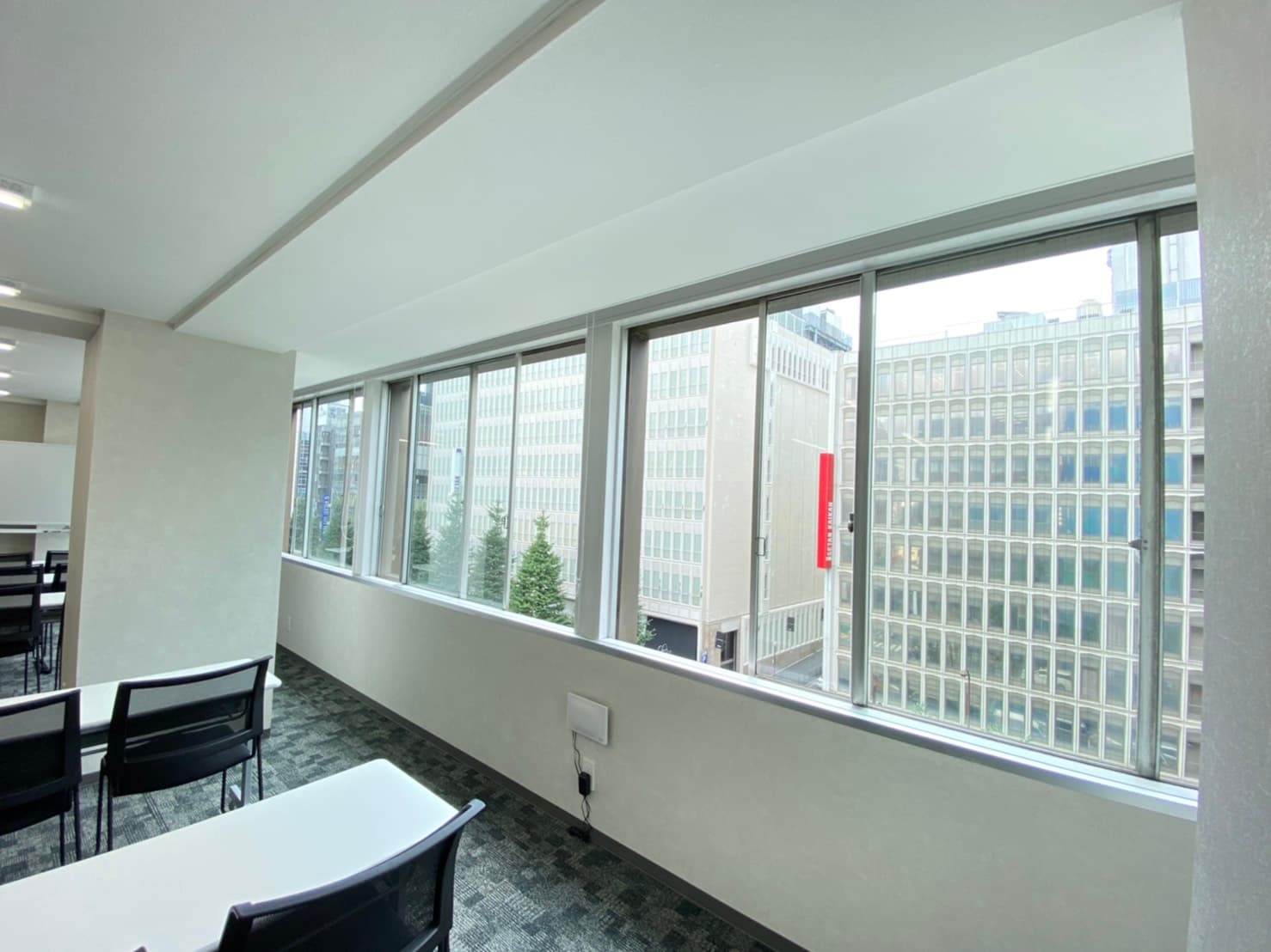 窓を開けて喚起可能 - TIME SHARING 新宿6Cの写真