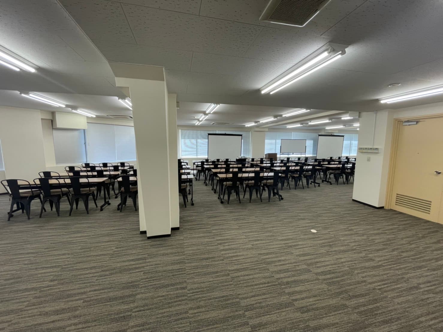 ブラインドを閉めたときの様子