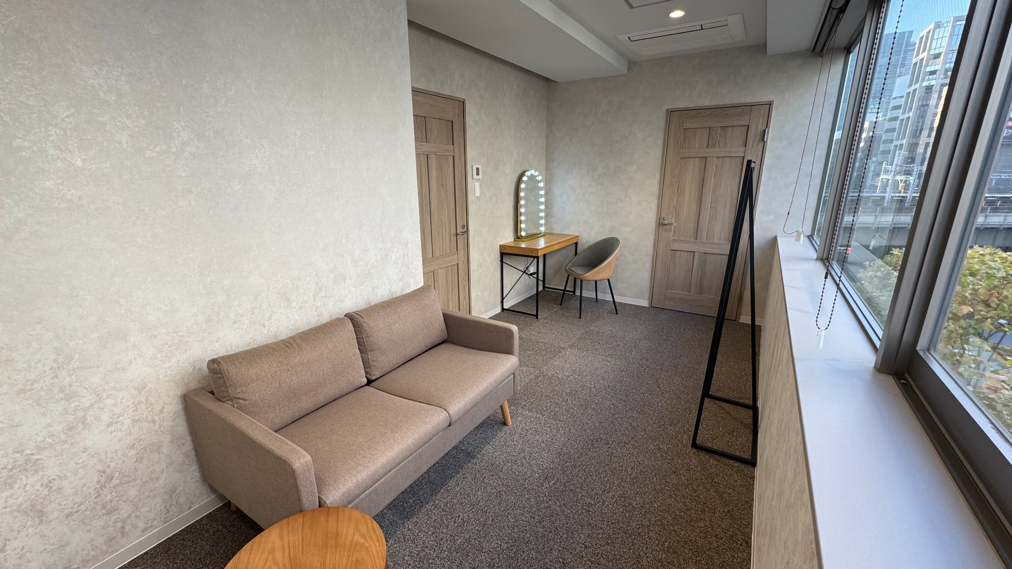 控室_TIME SHARING 新橋駅前4F(銀座口)