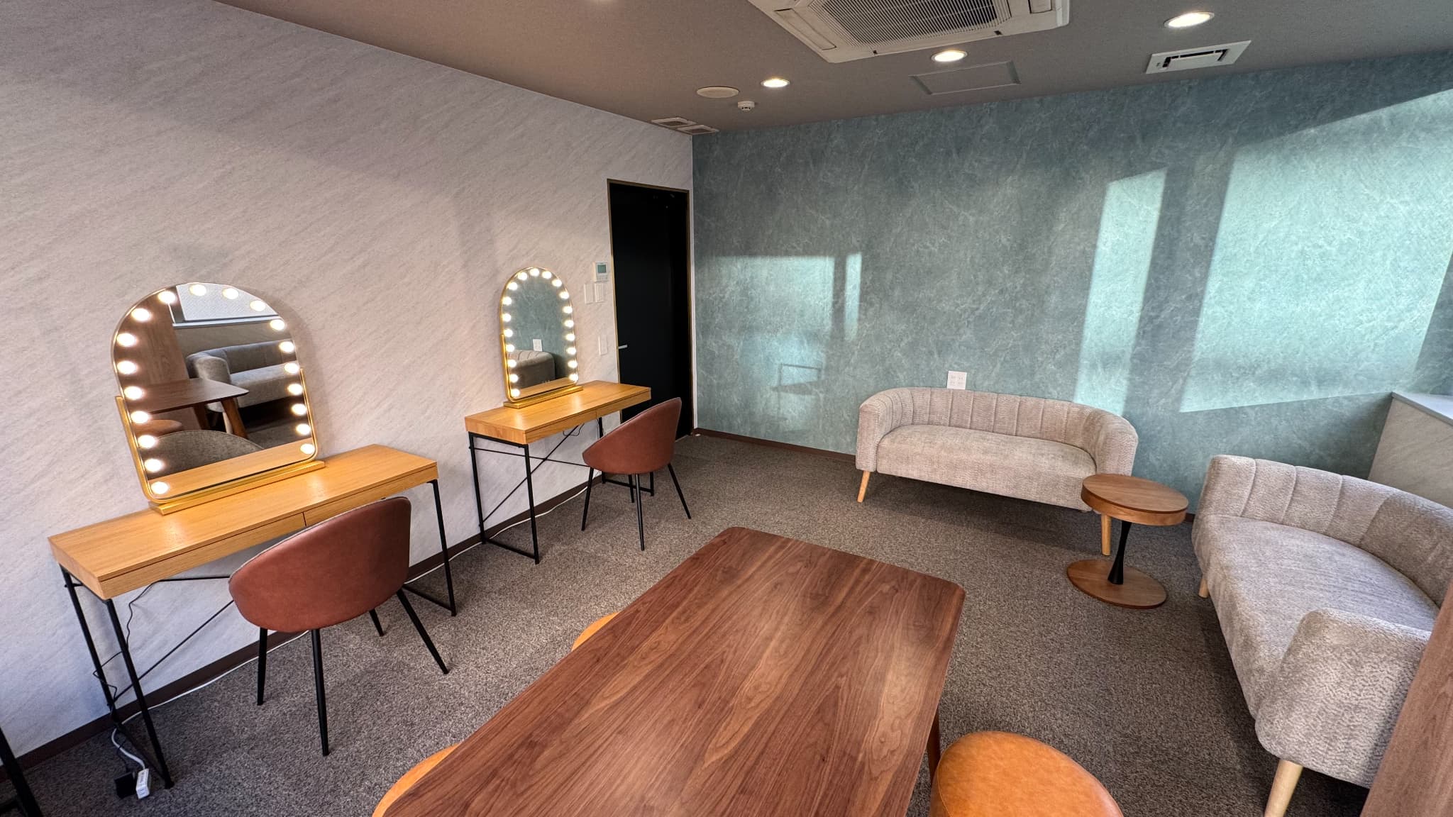 控室6階_TIME SHARING 新橋駅前(銀座口)