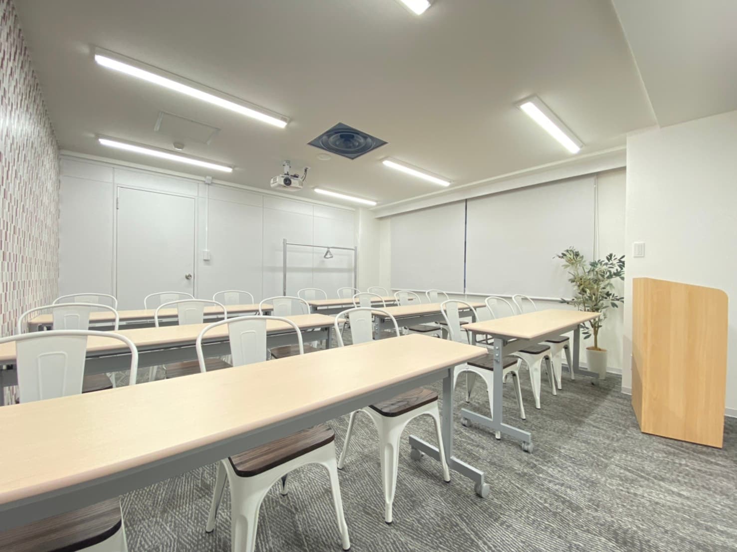 スクール形式 - TIME SHARING 新宿6Dの写真