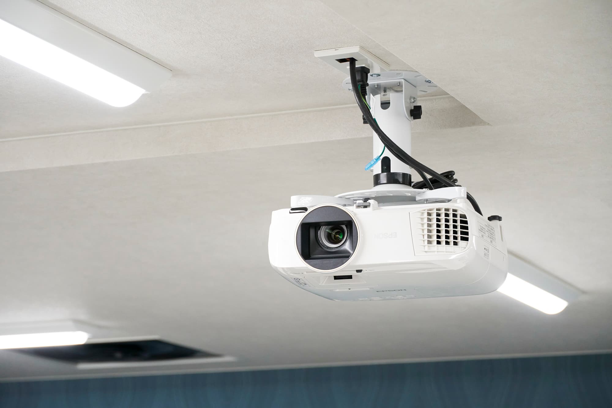 プロジェクター - TIME SHARING 新宿6Bの写真