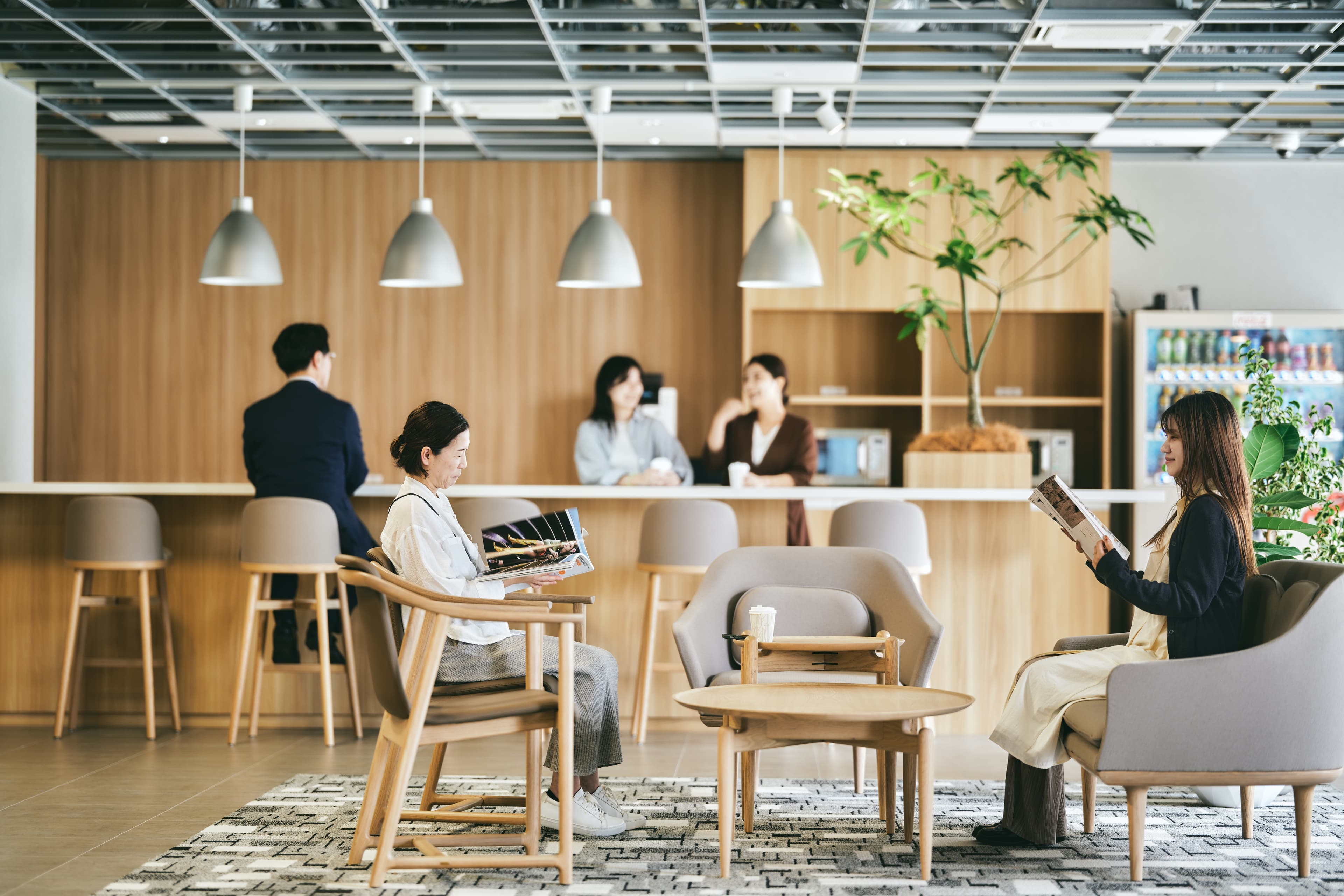 ラウンジ無料利用可能