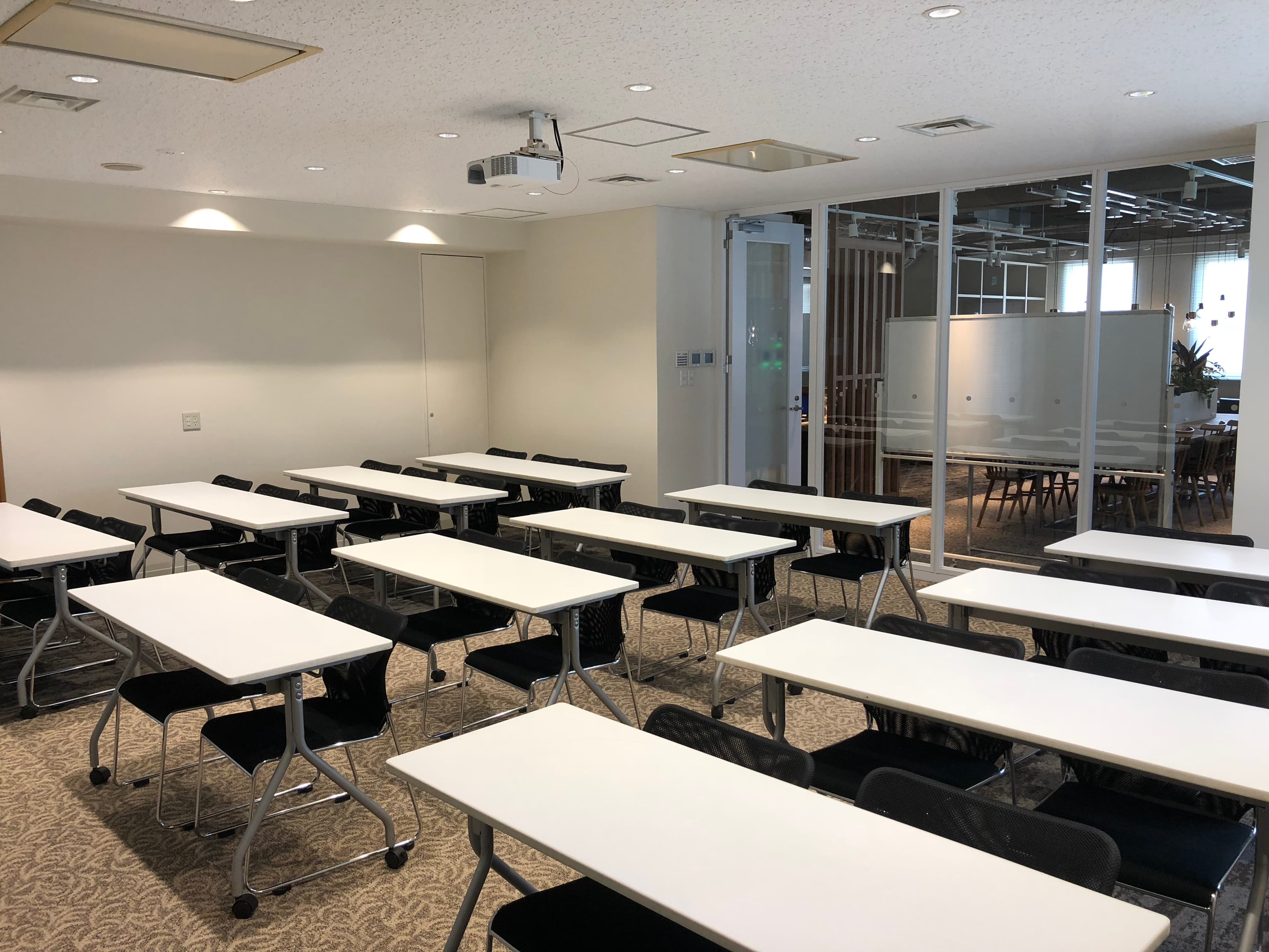 セミナールーム