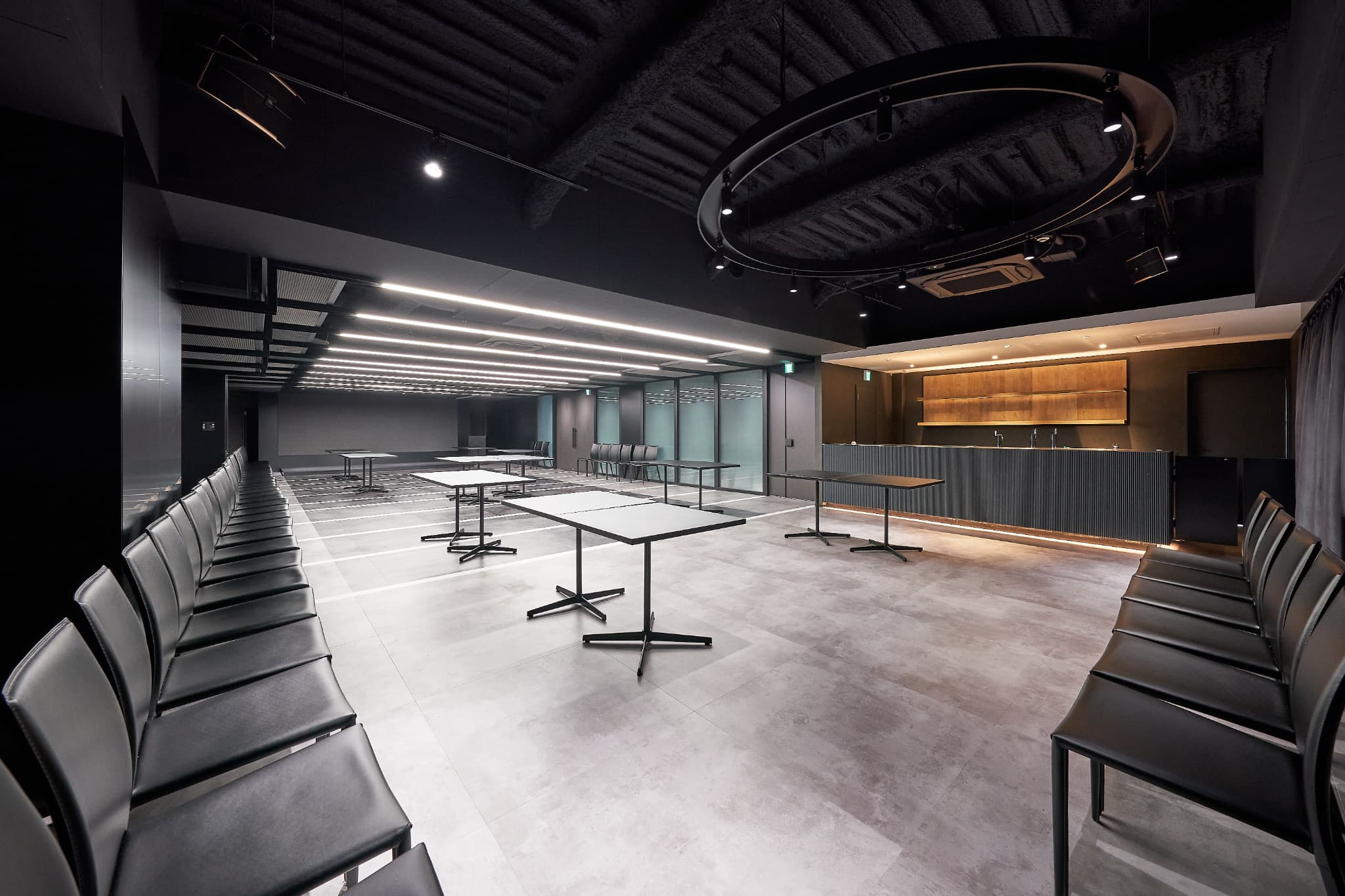 【半立食レイアウト】