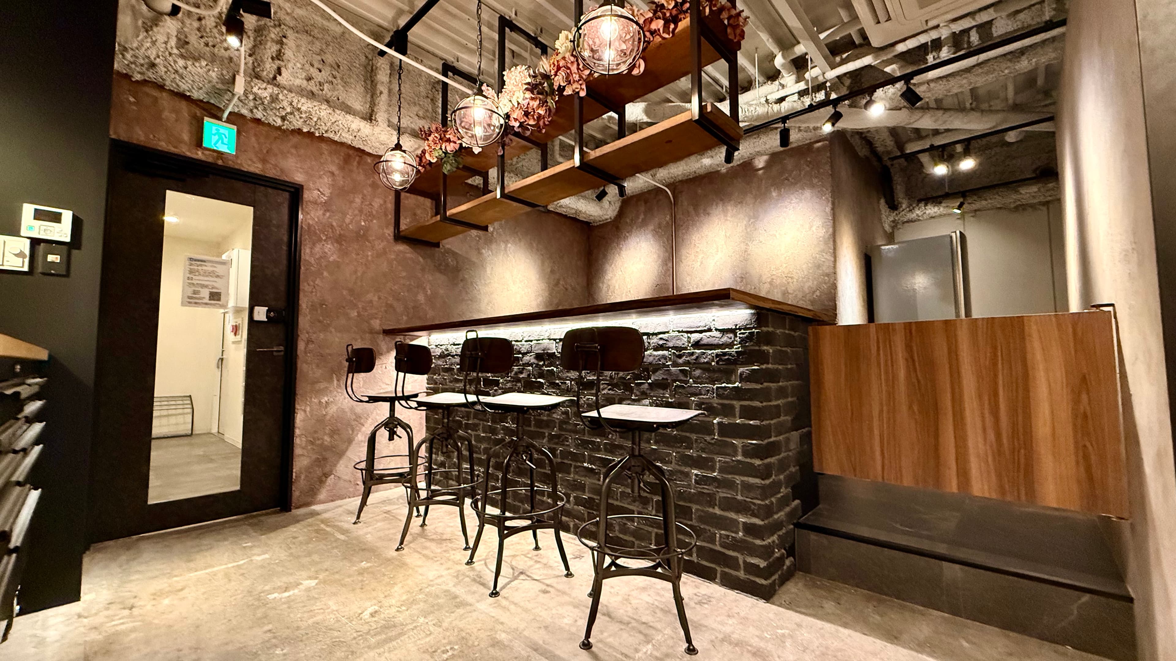 【バーカウンター】- グレイドパーク秋葉原