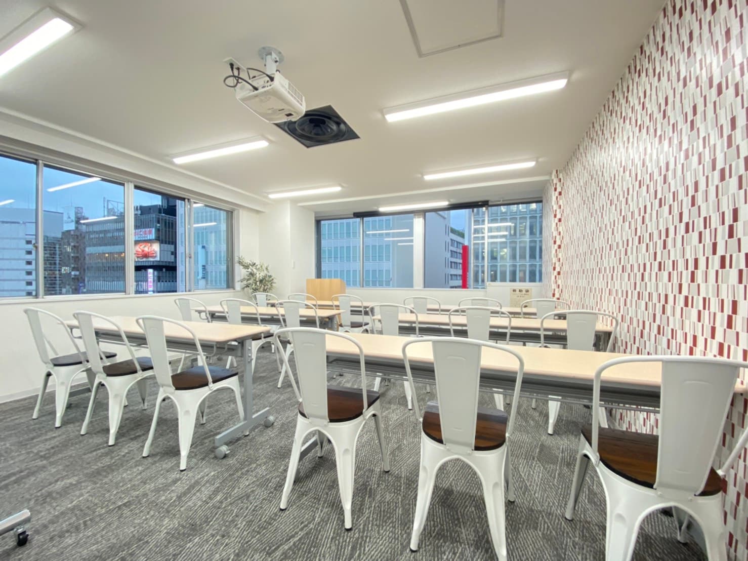 スクール形式 - TIME SHARING 新宿6Dの写真