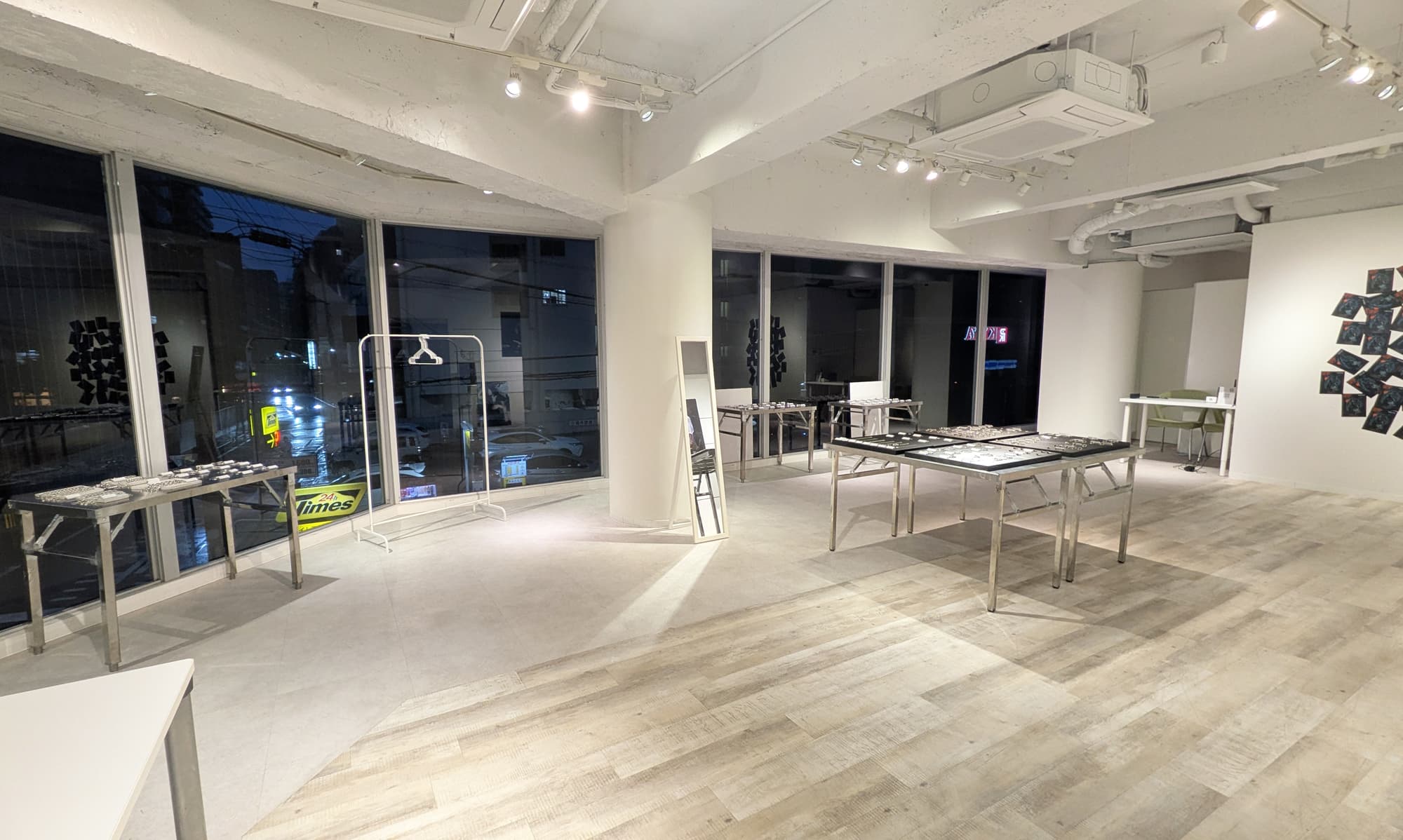 ご利用いただきましたアクセサリーSHOPのPOPUPです。 *スペースの魅せ方がとても上手く表現されています