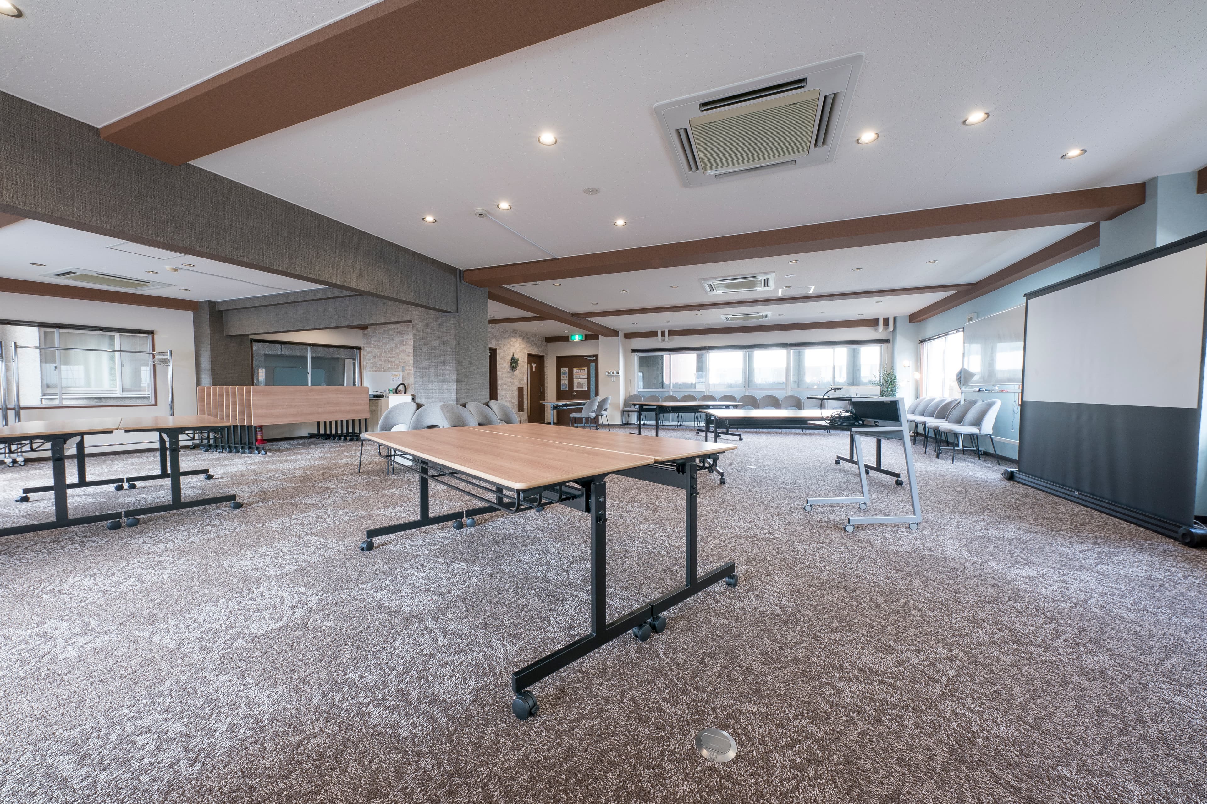 【島型レイアウト】