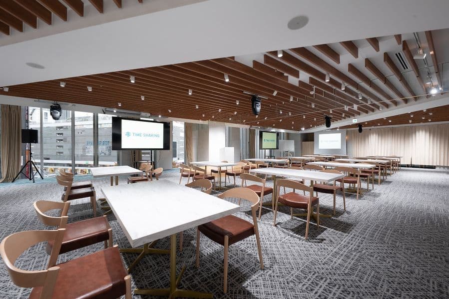 【メインフロア】- グレイドパーク 新宿駅前の写真