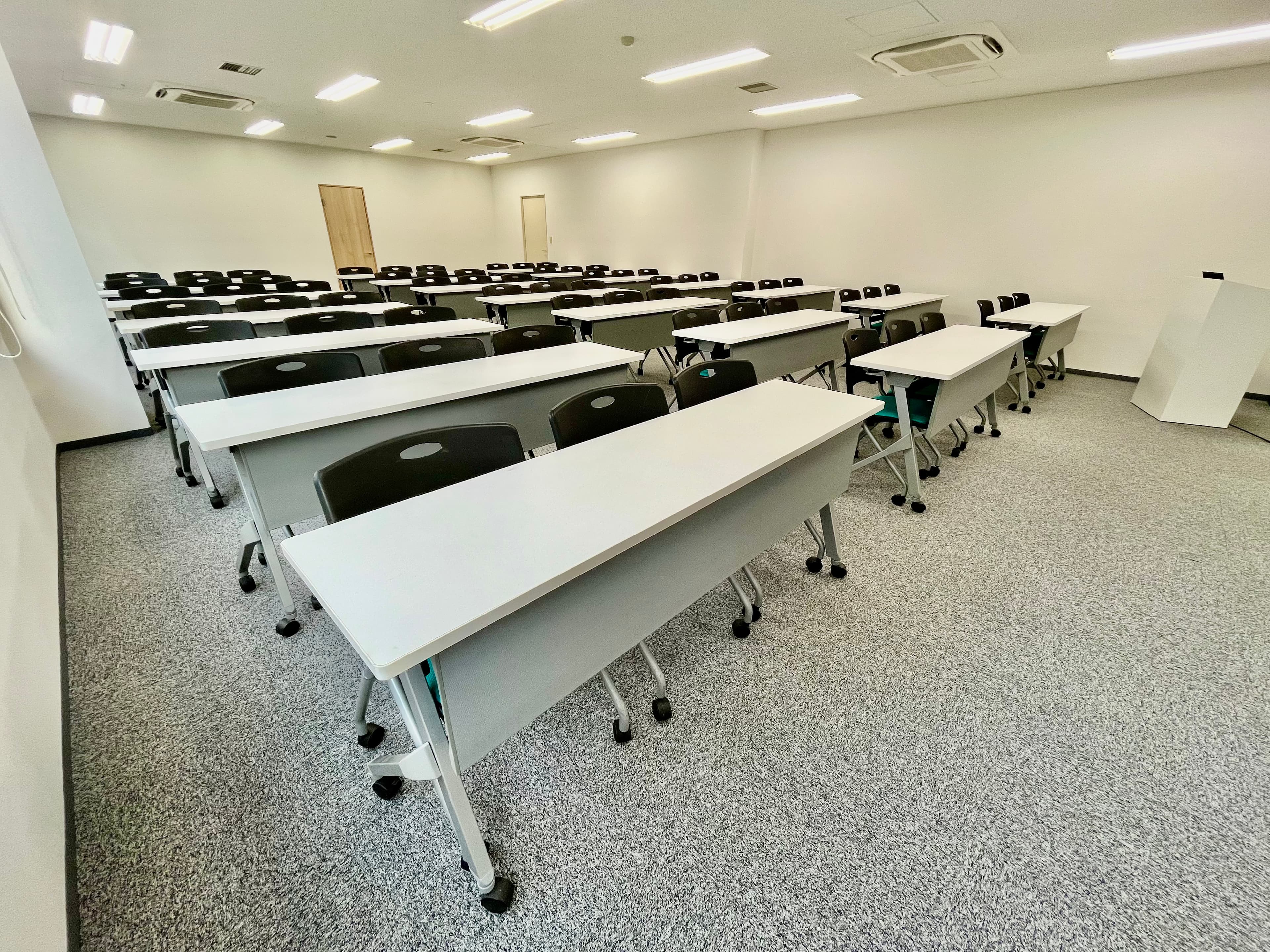 【お客様ご自身でのレイアウト変更可能です(予約時間内の原状復帰必須!)】- TIME SHARING 京橋 SC新京橋ビル 7C