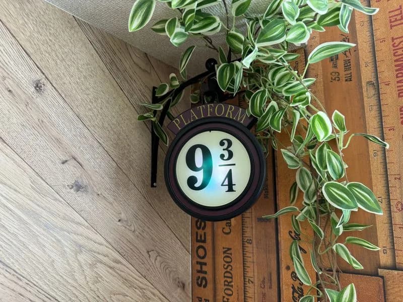 桜木町駅1分の貸会議室 クリエィティブを育むワークスペースの室内の写真