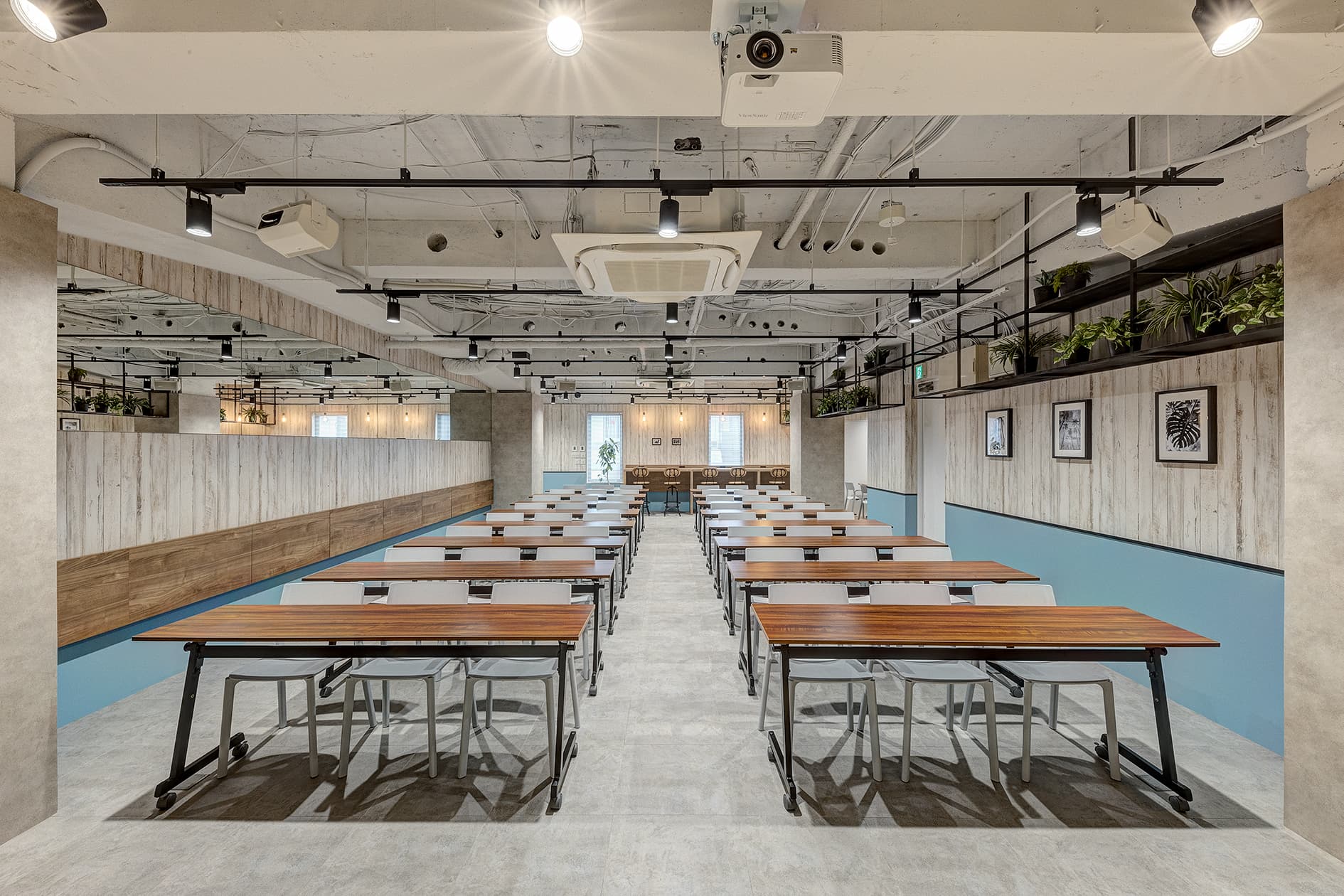 スクール形式① - SOCIAL SPACE AKASAKAの写真