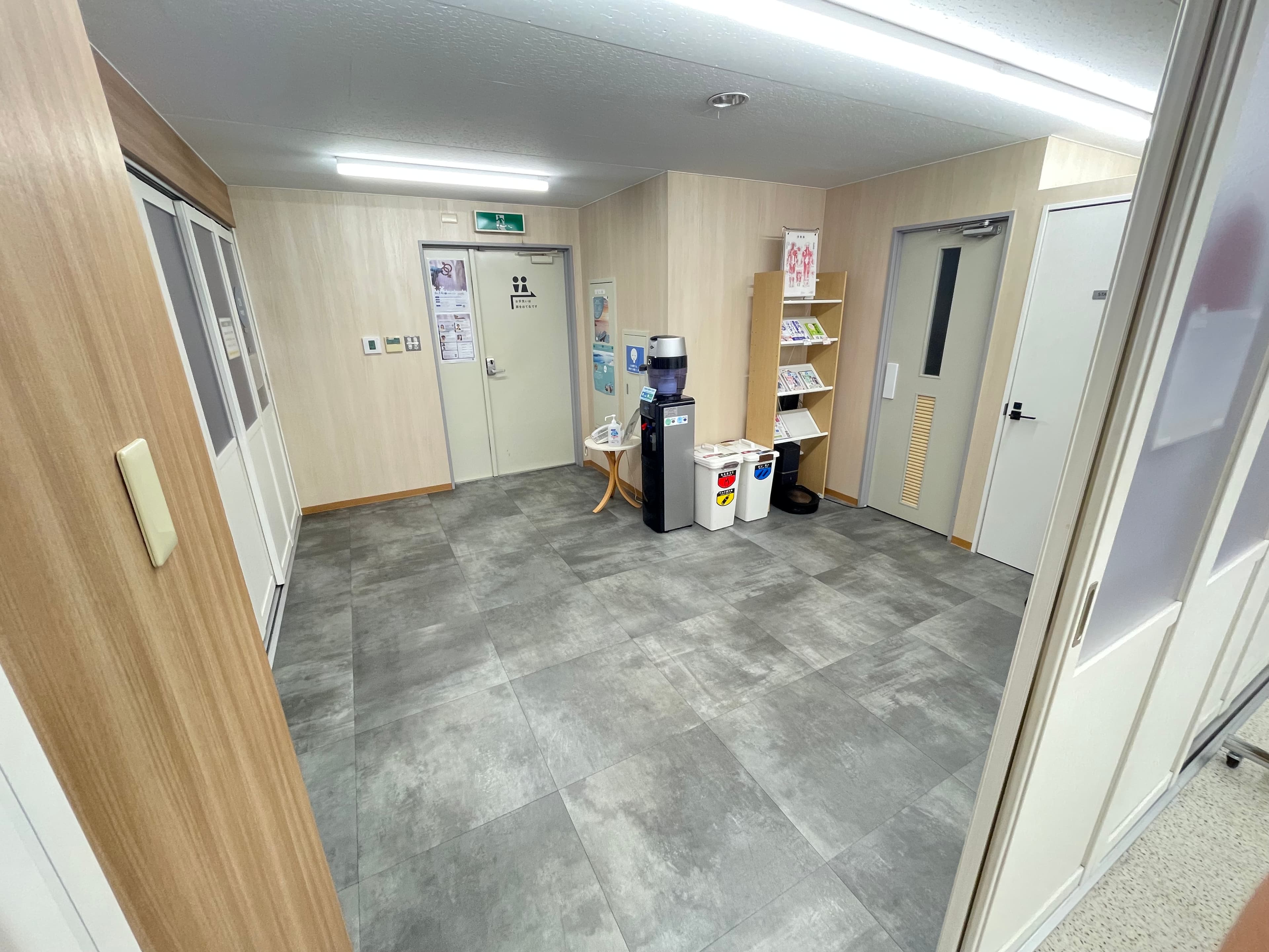 2階A•B共用部:原則ご利用不可:A•B同時予約の場合はプラスのスペースとしてご利用いただけます。