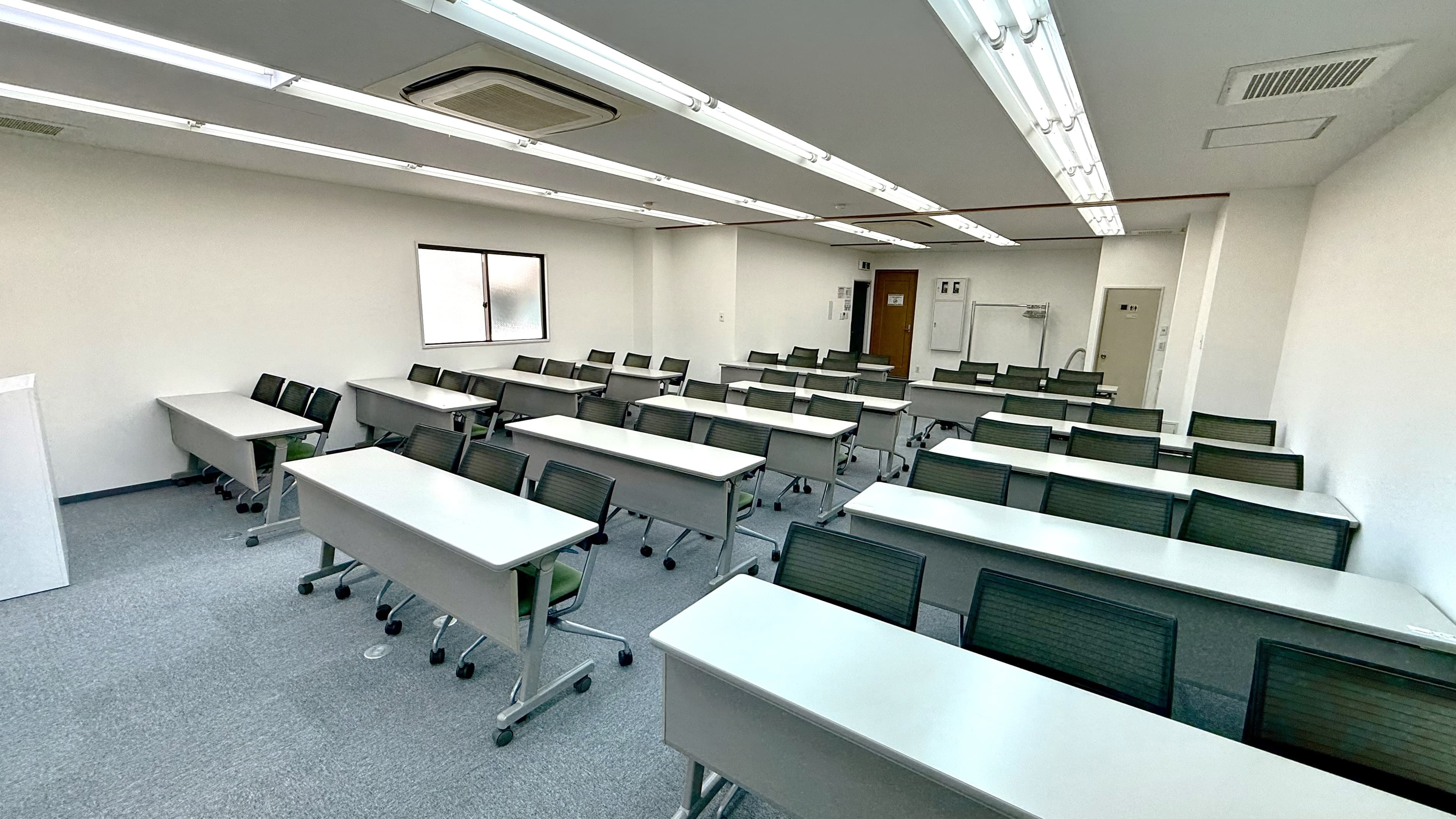 【会議・セミナー・説明会などのご利用に最適です!】