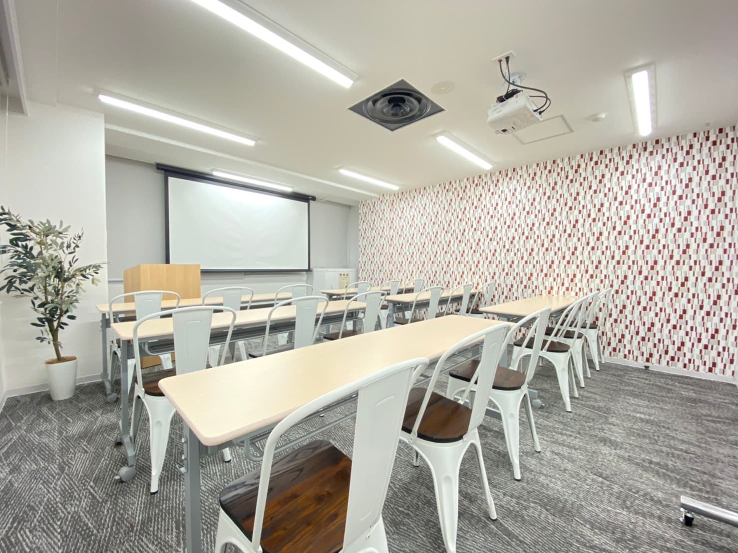 スクール形式 - TIME SHARING 新宿6Dの写真