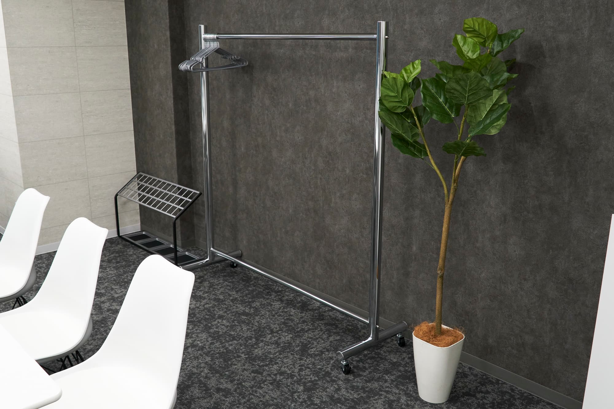 コートハンガー - TIME SHARING 新宿6Bの写真