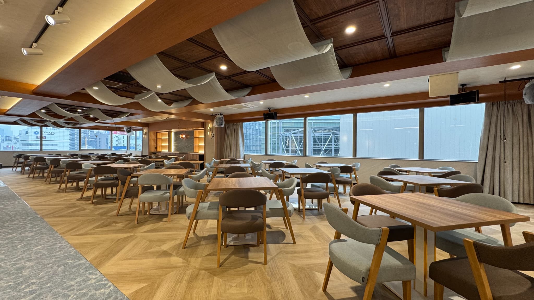 メインフロア_グレイドパーク 新橋駅前7F(銀座口)