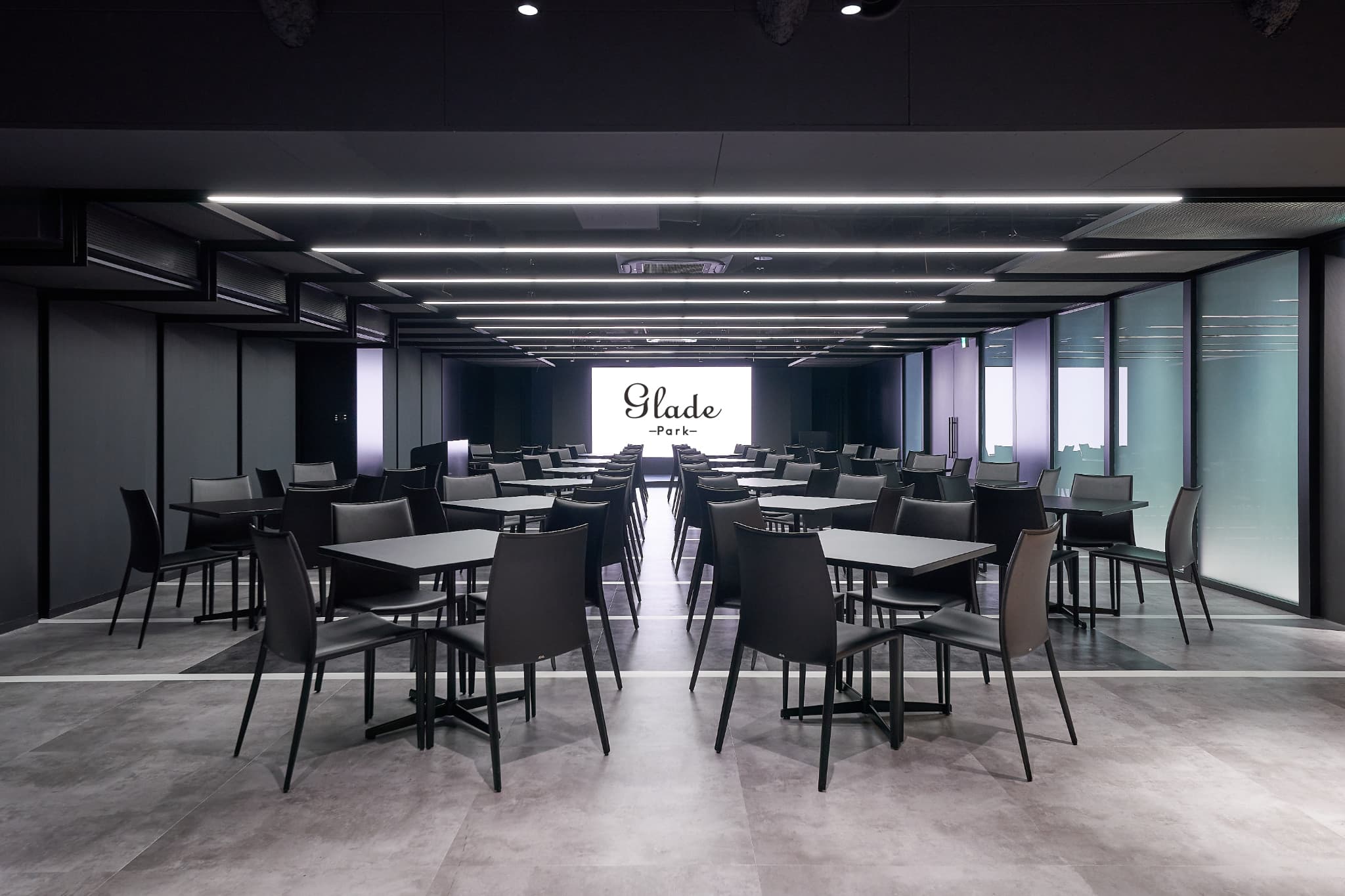 【メインフロア】