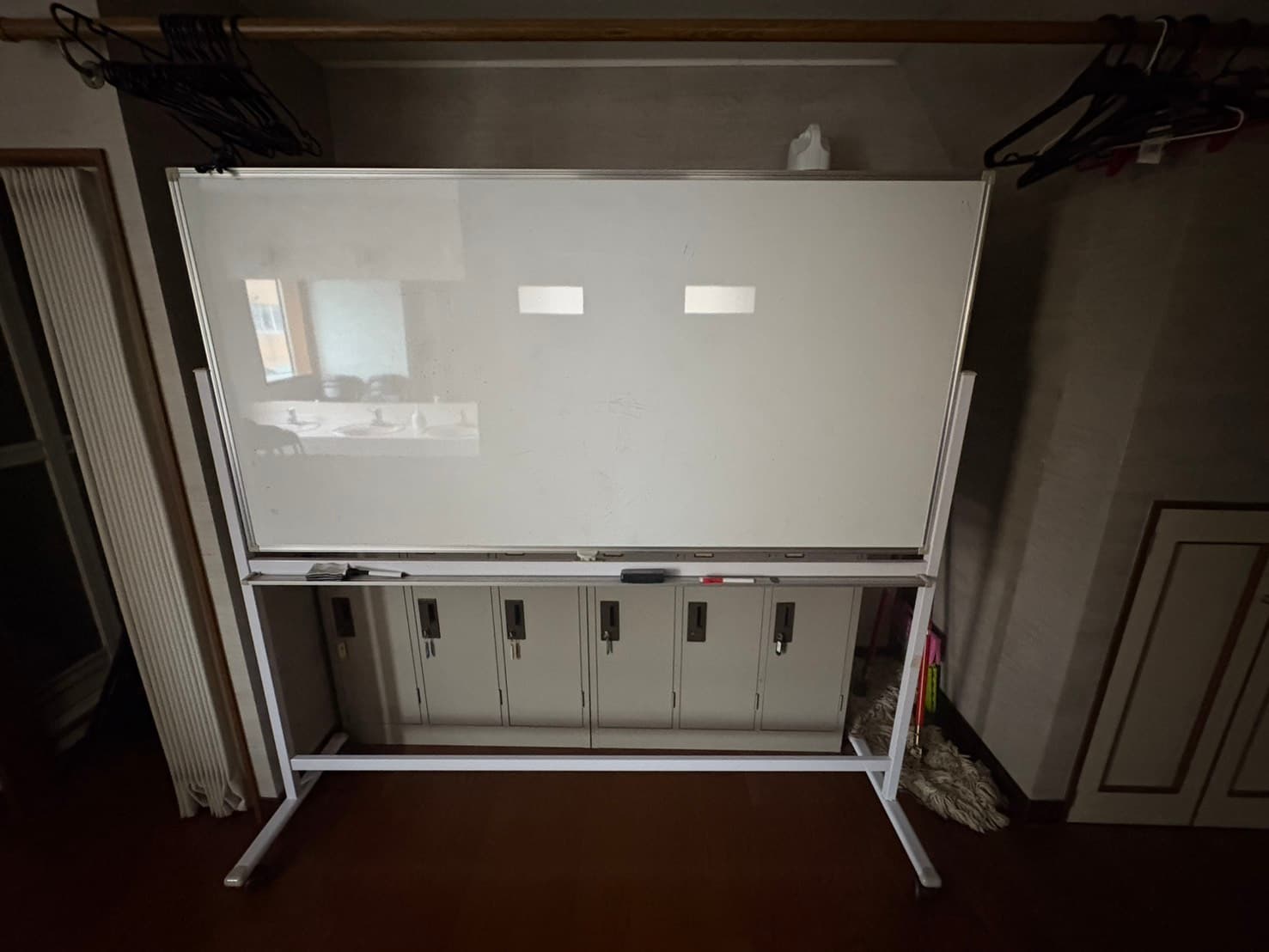 ホワイトボード(無料)レンタルスタジオ中村公園 名古屋市中村区