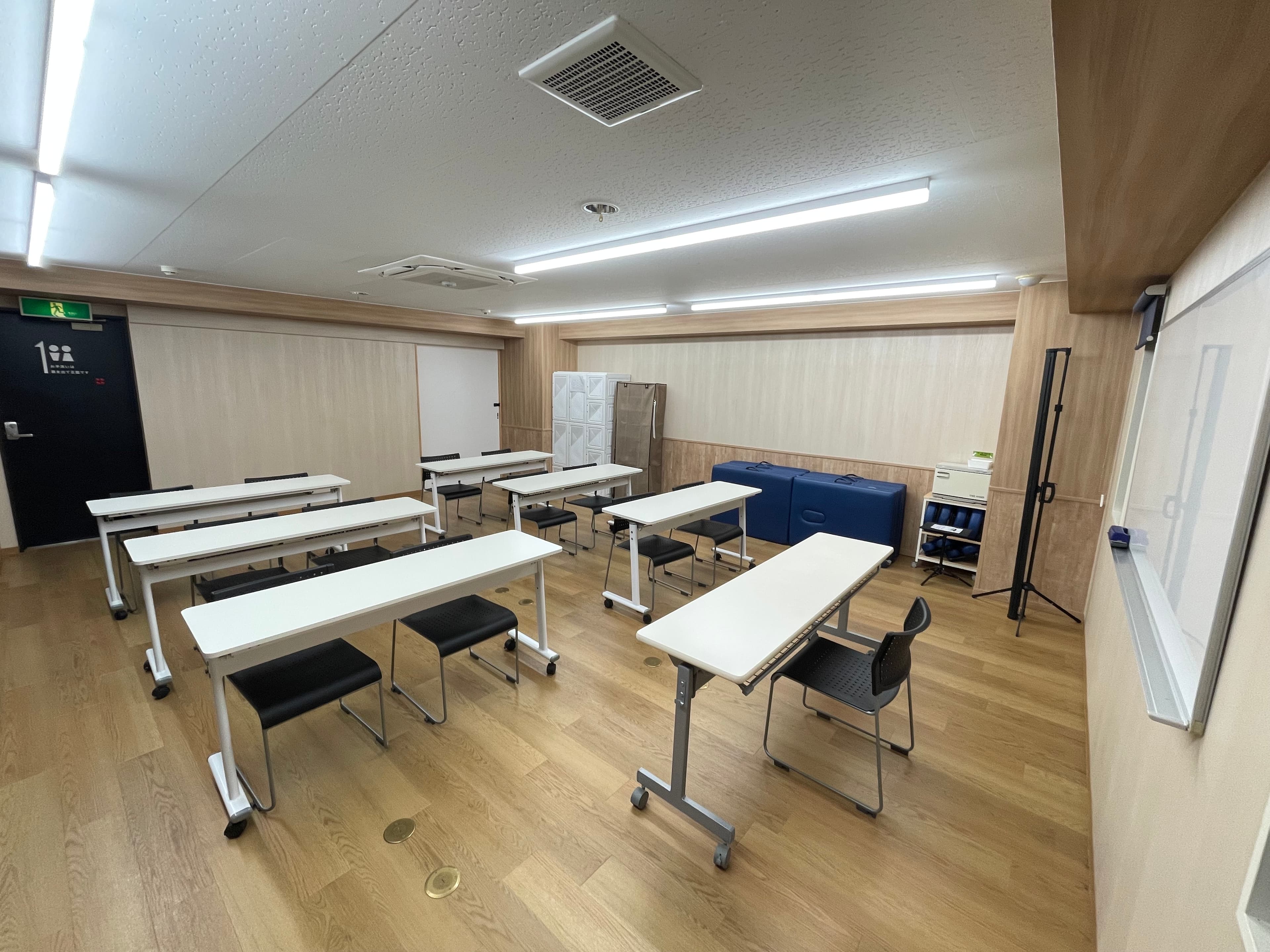 3-B:中教室:セミナー形式