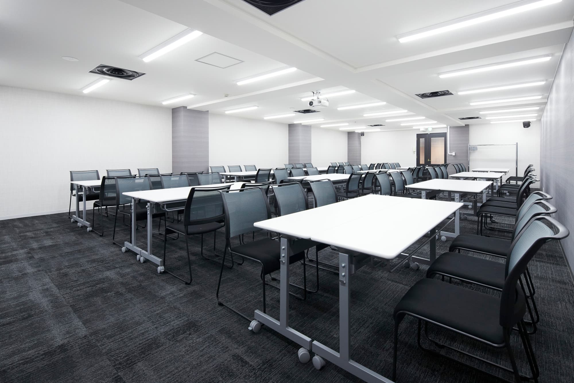 グループ形式 - TIME SHARING 新宿5Bの写真