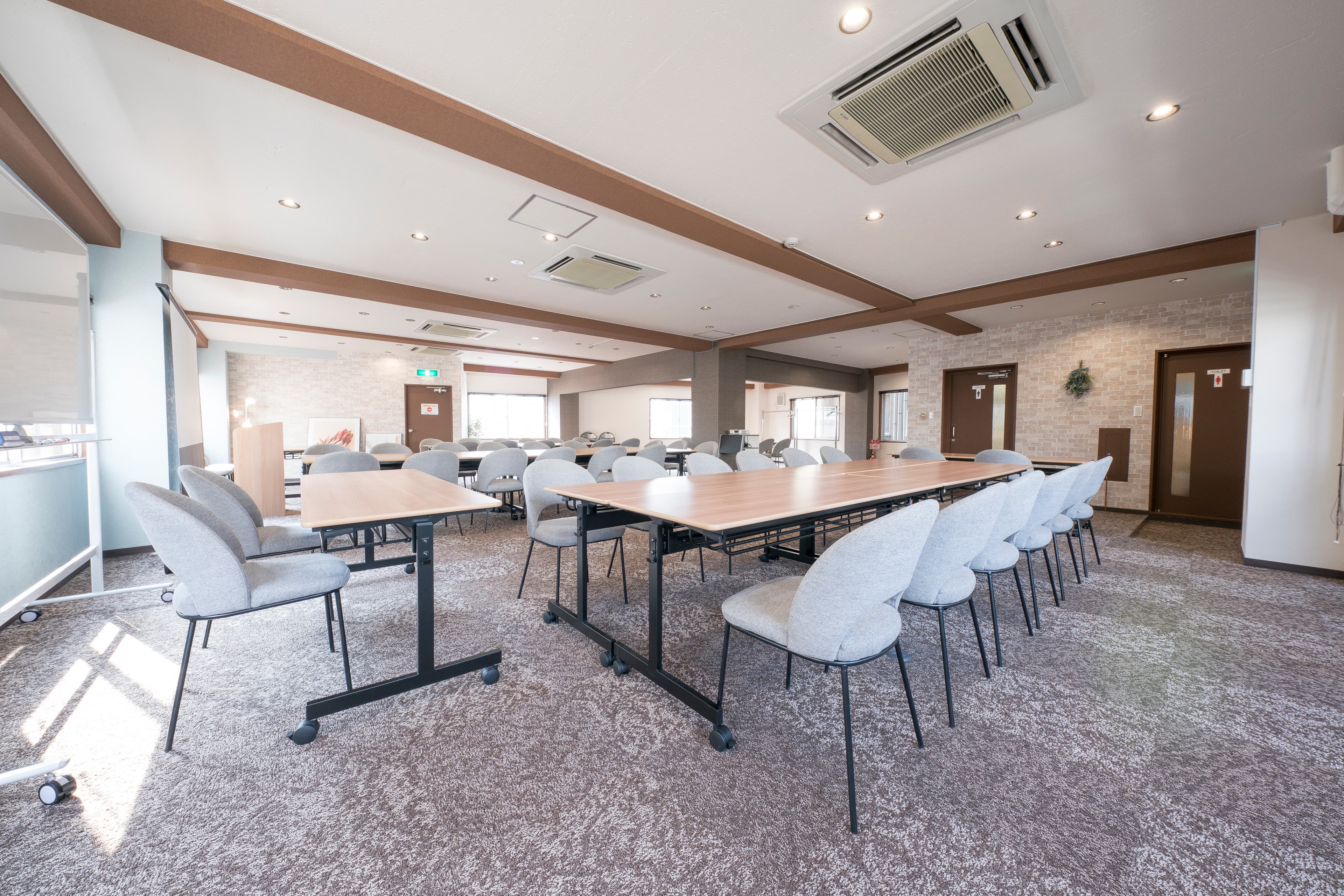 【島型レイアウト】