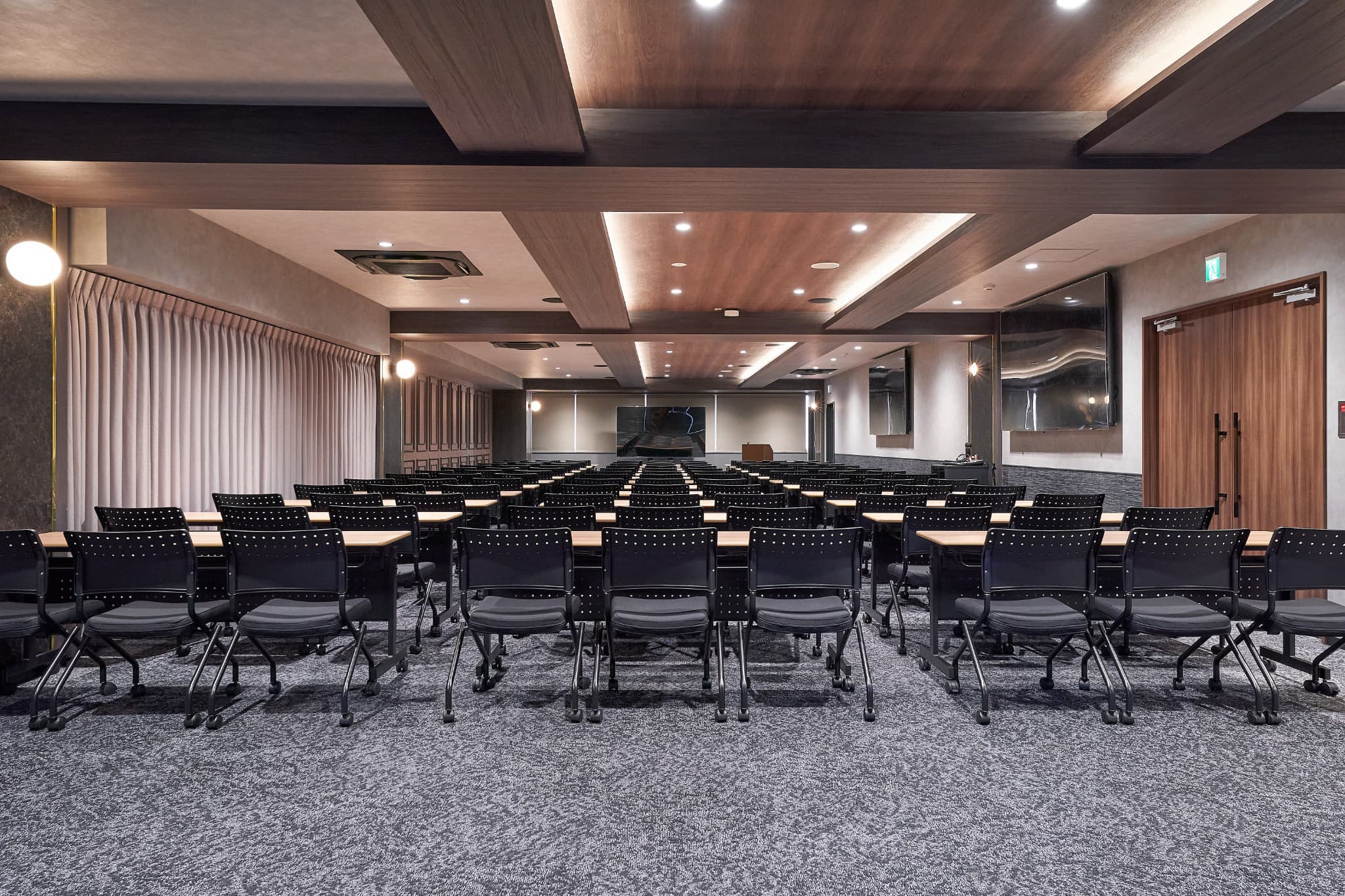 【縦型レイアウト】