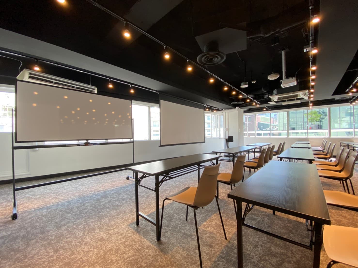 ホワイトボード - TIME SHARING 渋谷ワールド宇田川ビル 9Aの写真