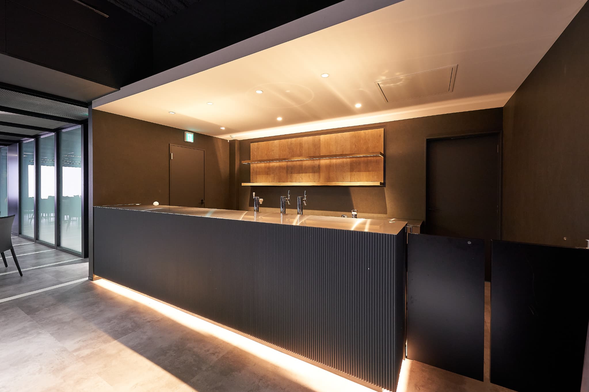 【バーカウンター】